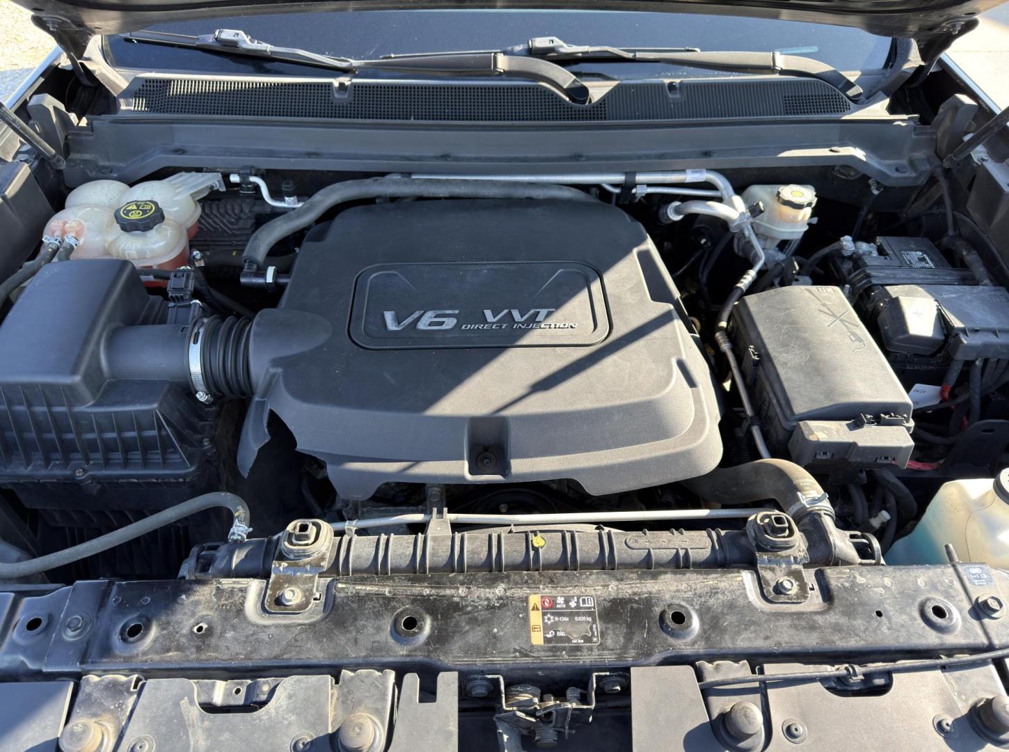 2015 BLACK /Gray Chevrolet Colorado Crew Cab 4WD Long Box (1GCGTAE38F1) with an 3.6L V6 engine, Automatic transmission, located at 2990 Old Orchard Rd., Jackson, MO, 63755, 37.354214, -89.612106 - *** SALVAGE TITLE *** 2015 Chevrolet Colorado 191xxx miles 4x4 3.6L V6 Automatic Power Driver Seat Bluetooth Cruise Power Windows/Locks/Mirrors We have financing available and we accept trades! Fill out a credit application on our website or come by today! If you have any questions, give - Photo#30