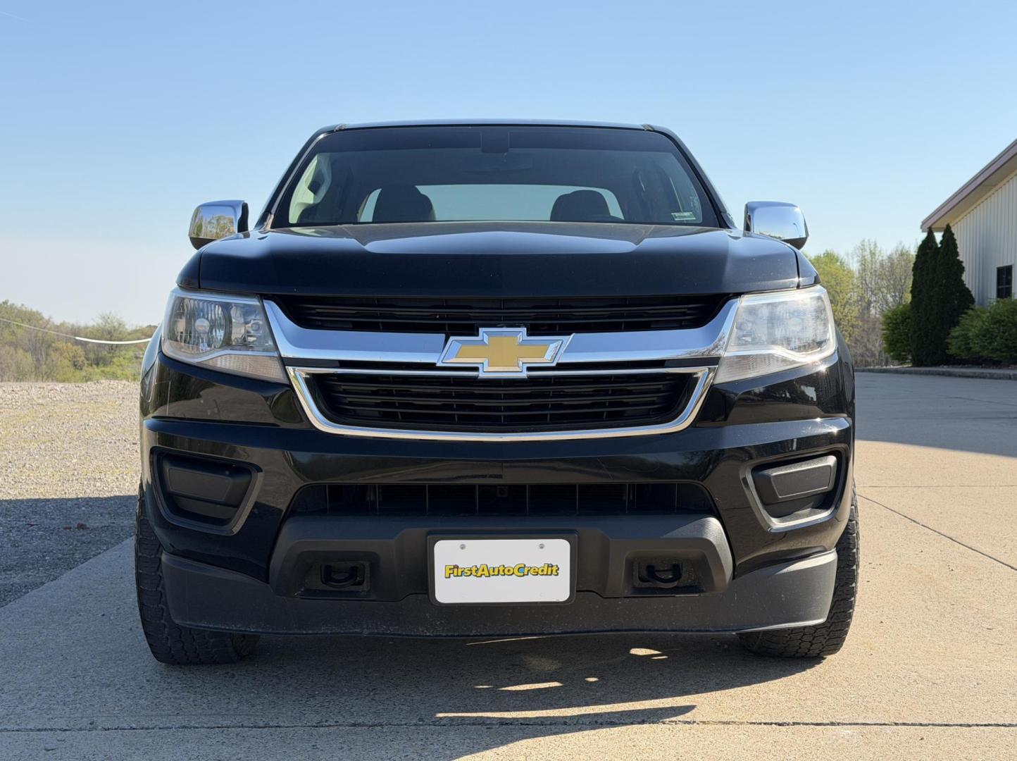 2015 BLACK /Gray Chevrolet Colorado Crew Cab 4WD Long Box (1GCGTAE38F1) with an 3.6L V6 engine, Automatic transmission, located at 2990 Old Orchard Rd., Jackson, MO, 63755, 37.354214, -89.612106 - *** SALVAGE TITLE *** 2015 Chevrolet Colorado 191xxx miles 4x4 3.6L V6 Automatic Power Driver Seat Bluetooth Cruise Power Windows/Locks/Mirrors We have financing available and we accept trades! Fill out a credit application on our website or come by today! If you have any questions, give - Photo#10