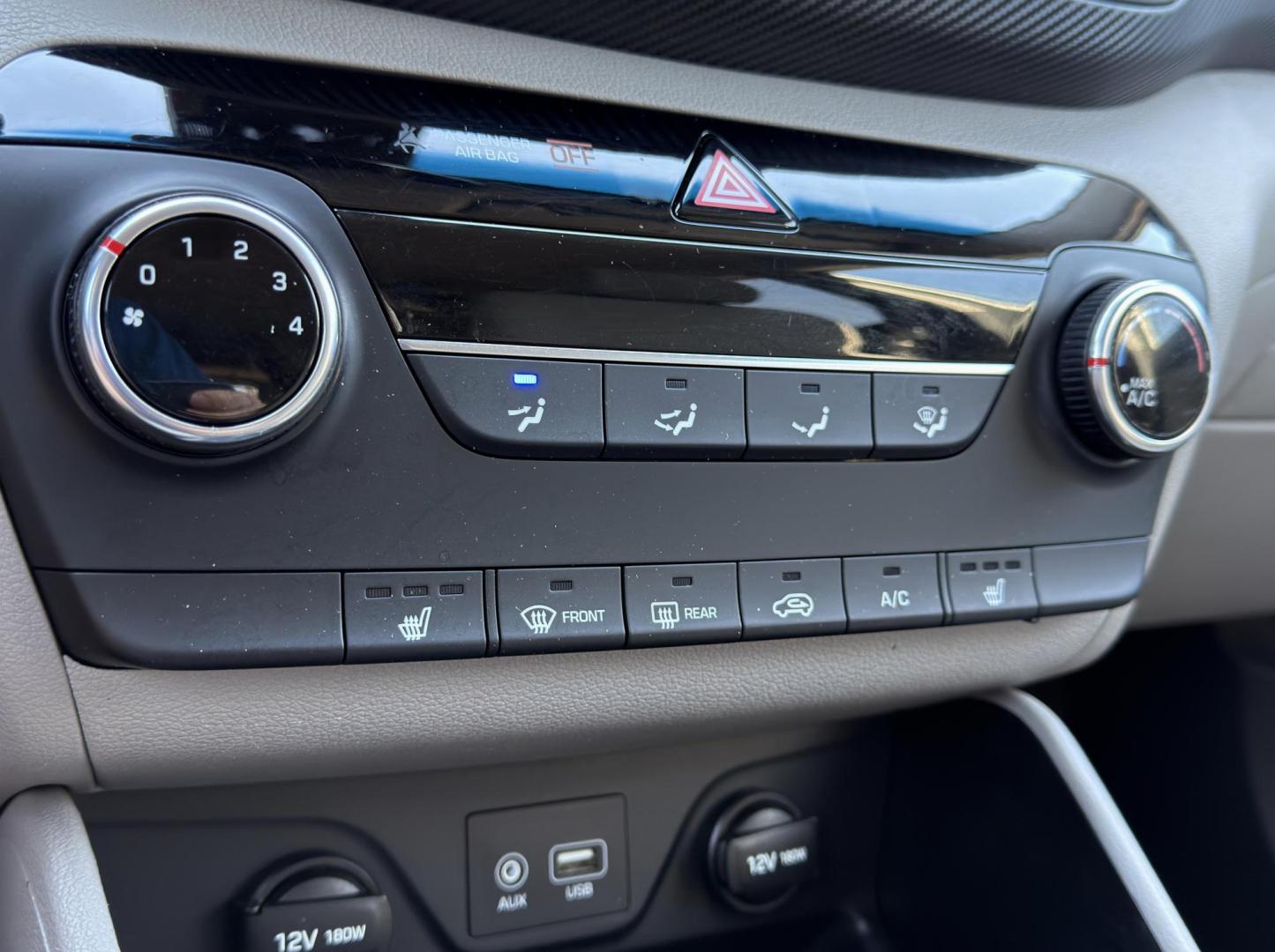 2019 WHITE /Gray Hyundai Tucson Value (KM8J33A42KU) with an 2.0L 4 Cyl. engine, Automatic transmission, located at 2990 Old Orchard Rd., Jackson, MO, 63755, 37.354214, -89.612106 - 2019 Hyundai Tucson Value 1-Owner 61xxx miles Front Wheel Drive 2.0L 4 Cyl. Automatic Backup Camera Power Driver Seat Bluetooth Cruise Power Windows/Locks/Mirrors We have financing available and we accept trades! Fill out a credit application on our website or come by today! If you have - Photo#3