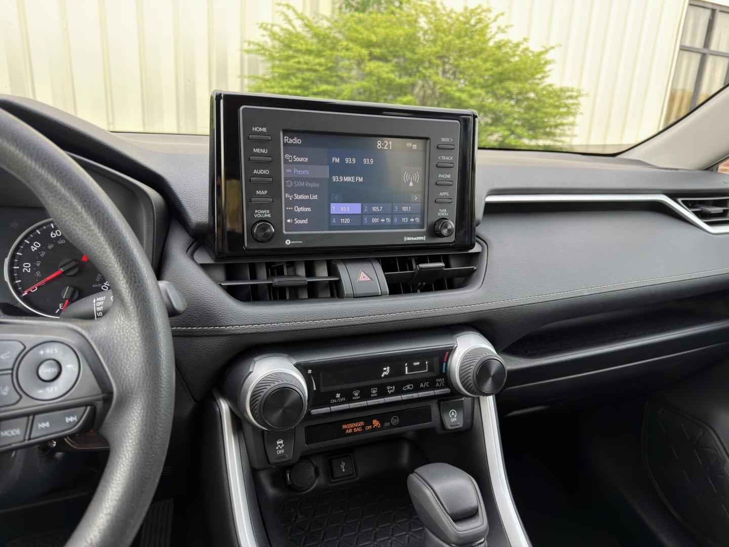 2020 WHITE /Black Toyota RAV4 LE AWD (2T3F1RFV4LC) with an 2.5L 4 Cyl. engine, Automatic transmission, located at 2990 Old Orchard Rd., Jackson, MO, 63755, 37.354214, -89.612106 - 2020 Toyota RAV4 LE 127xxx miles All Wheel Drive 2.5L 4 Cyl. Automatic Backup Camera Bluetooth Cruise Power Windows/Locks/Mirrors We have financing available and we accept trades! Fill out a credit application on our website or come by today! If you have any questions, give us a call at (5 - Photo#23