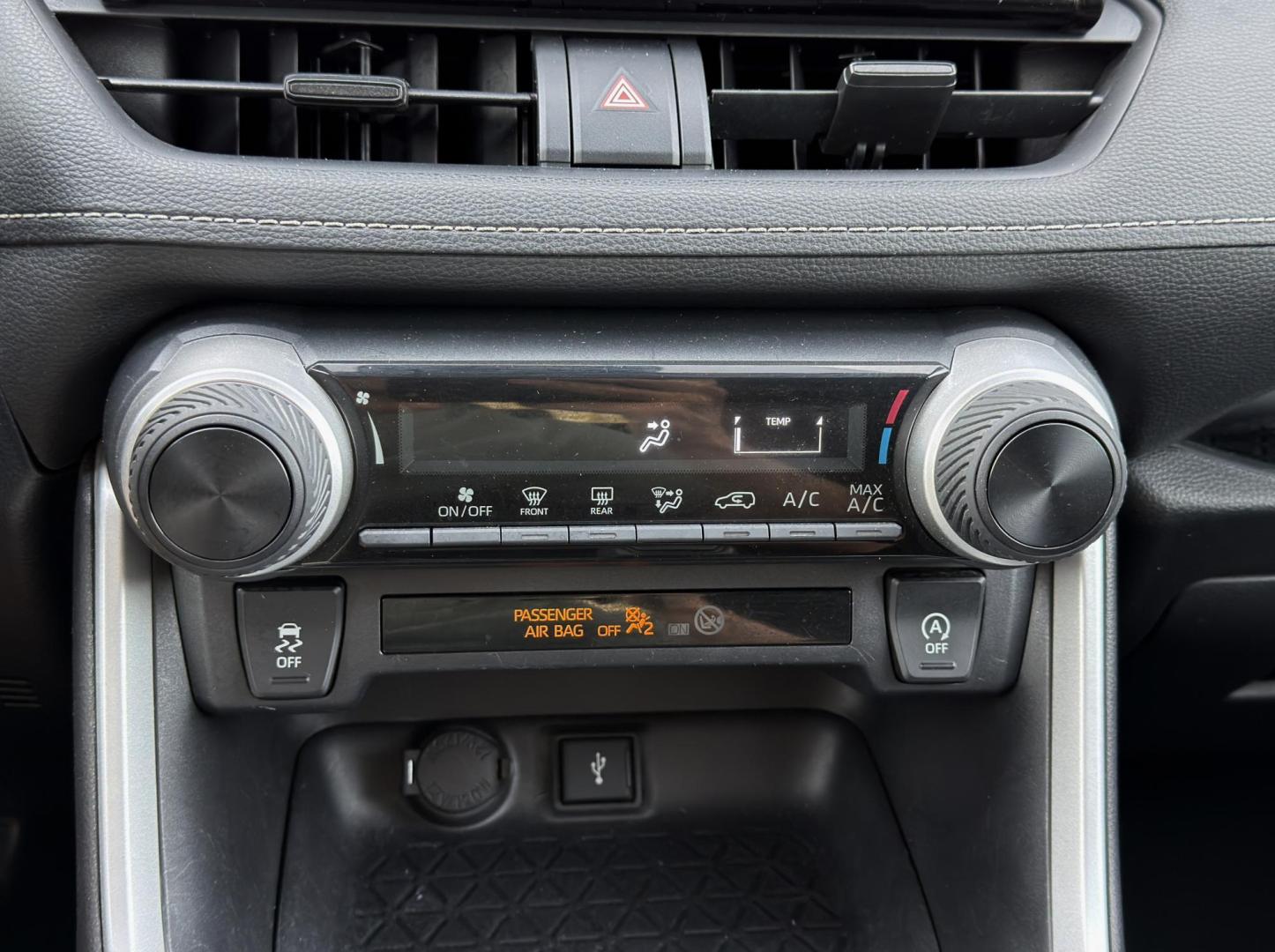 2020 WHITE /Black Toyota RAV4 LE AWD (2T3F1RFV4LC) with an 2.5L 4 Cyl. engine, Automatic transmission, located at 2990 Old Orchard Rd., Jackson, MO, 63755, 37.354214, -89.612106 - 2020 Toyota RAV4 LE 127xxx miles All Wheel Drive 2.5L 4 Cyl. Automatic Backup Camera Bluetooth Cruise Power Windows/Locks/Mirrors We have financing available and we accept trades! Fill out a credit application on our website or come by today! If you have any questions, give us a call at (5 - Photo#26