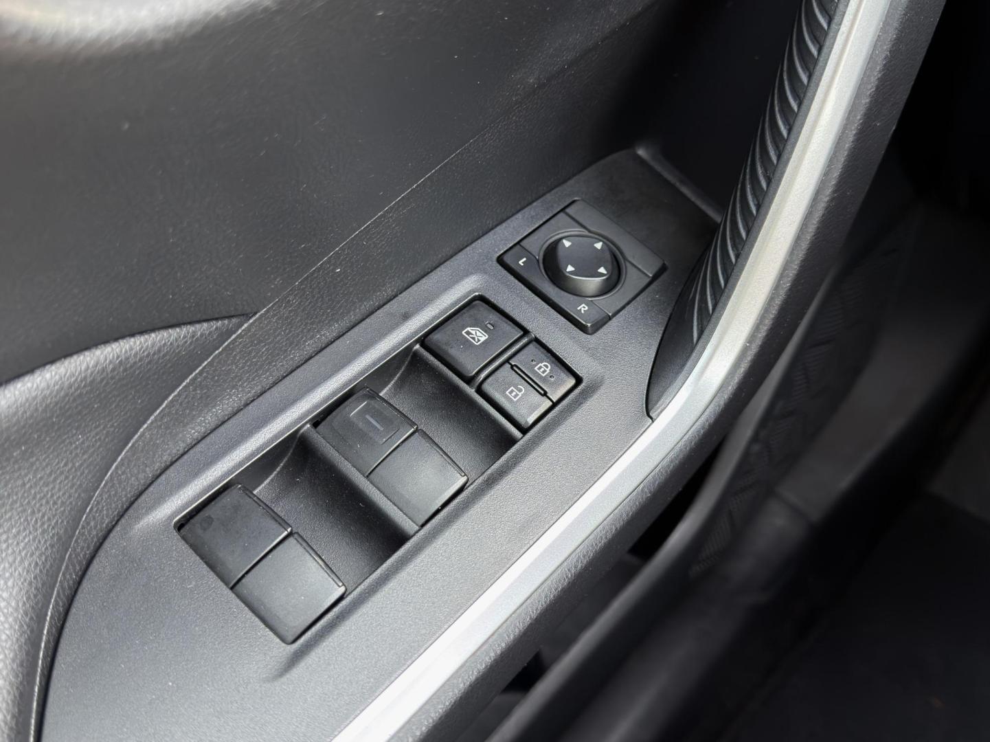 2020 WHITE /Black Toyota RAV4 LE AWD (2T3F1RFV4LC) with an 2.5L 4 Cyl. engine, Automatic transmission, located at 2990 Old Orchard Rd., Jackson, MO, 63755, 37.354214, -89.612106 - 2020 Toyota RAV4 LE 127xxx miles All Wheel Drive 2.5L 4 Cyl. Automatic Backup Camera Bluetooth Cruise Power Windows/Locks/Mirrors We have financing available and we accept trades! Fill out a credit application on our website or come by today! If you have any questions, give us a call at (5 - Photo#28