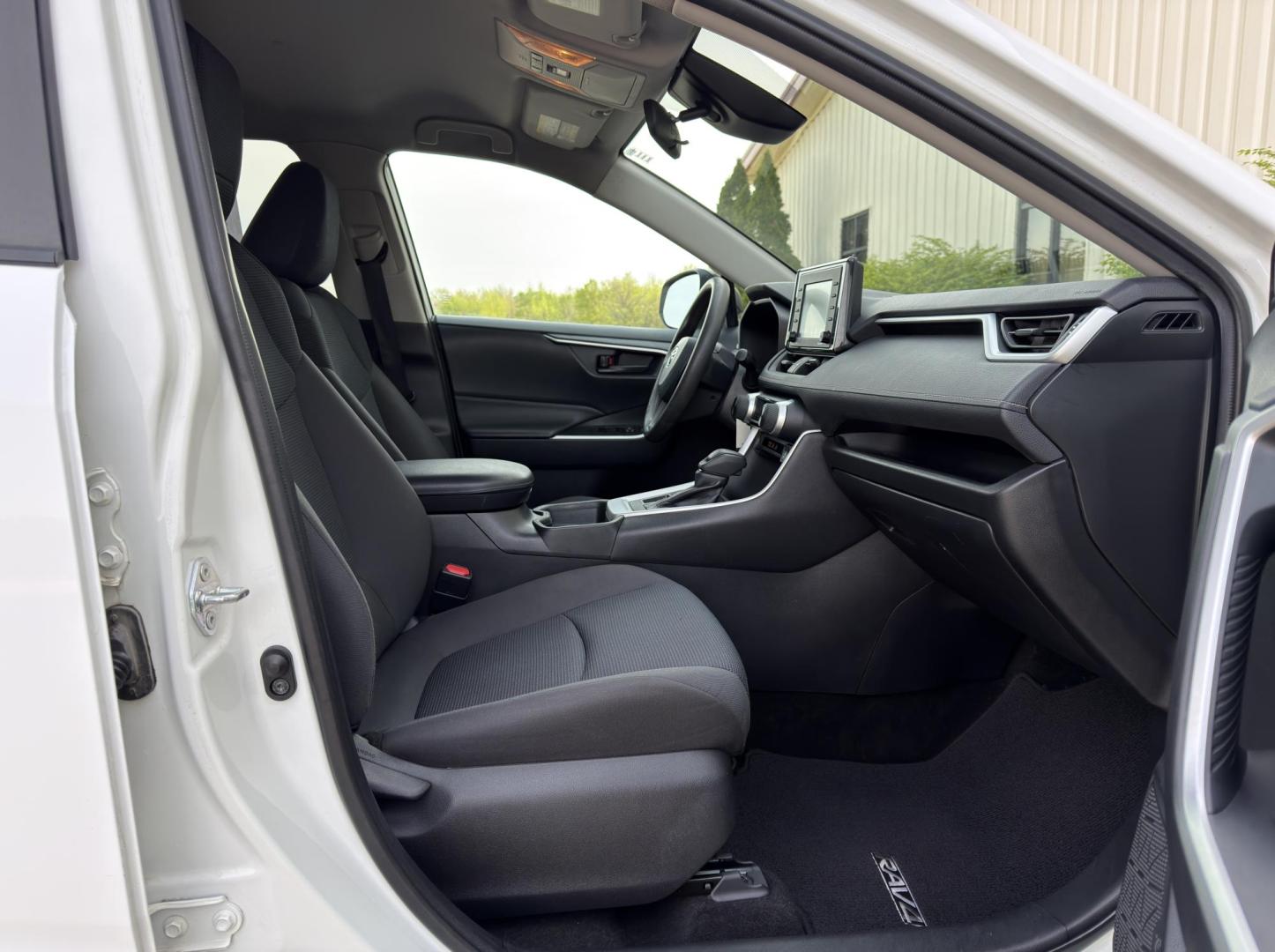 2020 WHITE /Black Toyota RAV4 LE AWD (2T3F1RFV4LC) with an 2.5L 4 Cyl. engine, Automatic transmission, located at 2990 Old Orchard Rd., Jackson, MO, 63755, 37.354214, -89.612106 - 2020 Toyota RAV4 LE 127xxx miles All Wheel Drive 2.5L 4 Cyl. Automatic Backup Camera Bluetooth Cruise Power Windows/Locks/Mirrors We have financing available and we accept trades! Fill out a credit application on our website or come by today! If you have any questions, give us a call at (5 - Photo#13