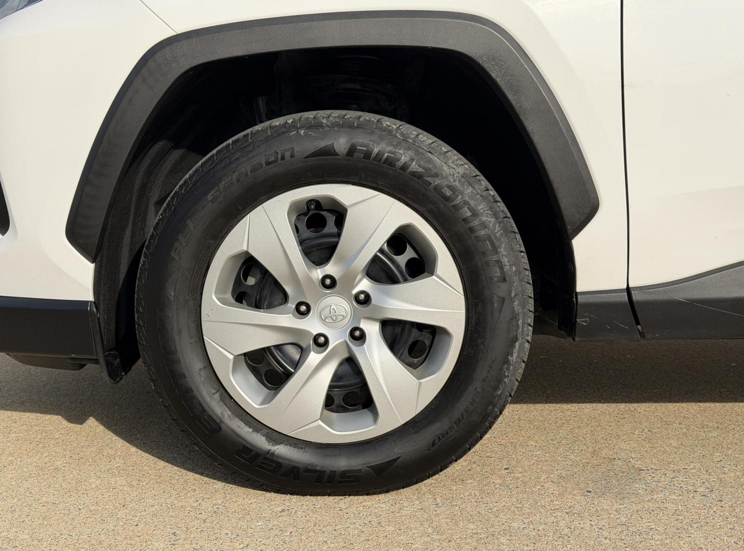 2020 WHITE /Black Toyota RAV4 LE AWD (2T3F1RFV4LC) with an 2.5L 4 Cyl. engine, Automatic transmission, located at 2990 Old Orchard Rd., Jackson, MO, 63755, 37.354214, -89.612106 - 2020 Toyota RAV4 LE 127xxx miles All Wheel Drive 2.5L 4 Cyl. Automatic Backup Camera Bluetooth Cruise Power Windows/Locks/Mirrors We have financing available and we accept trades! Fill out a credit application on our website or come by today! If you have any questions, give us a call at (5 - Photo#33