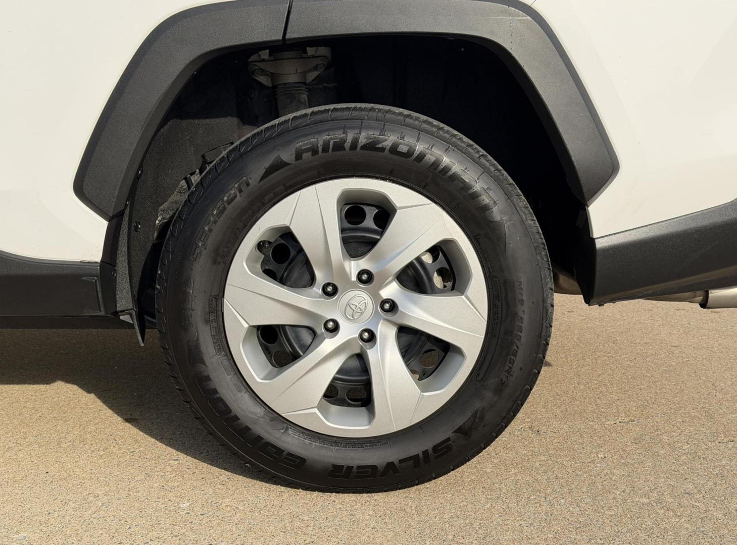 2020 WHITE /Black Toyota RAV4 LE AWD (2T3F1RFV4LC) with an 2.5L 4 Cyl. engine, Automatic transmission, located at 2990 Old Orchard Rd., Jackson, MO, 63755, 37.354214, -89.612106 - 2020 Toyota RAV4 LE 127xxx miles All Wheel Drive 2.5L 4 Cyl. Automatic Backup Camera Bluetooth Cruise Power Windows/Locks/Mirrors We have financing available and we accept trades! Fill out a credit application on our website or come by today! If you have any questions, give us a call at (5 - Photo#34