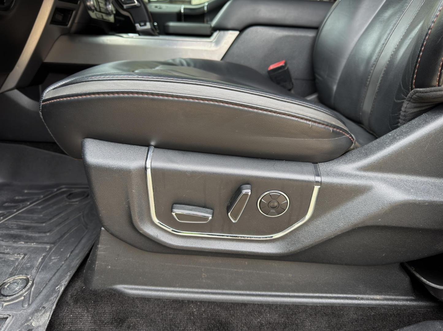 2018 NAVY /Black Ford F-150 Platinum SuperCrew 5.5-ft. Bed 4WD (1FTEW1EG1JF) with an 3.5L V6 TURBO engine, Automatic transmission, located at 2990 Old Orchard Rd., Jackson, MO, 63755, 37.354214, -89.612106 - 2018 Ford F-150 Platinum 134xxx miles 4x4 3.5L V6 Automatic Leather Navigation Power/Heated/Cooled Seats Heated Rear Seats Heated Steering Wheel Backup Camera Sunroof Bluetooth Remote Start Cruise Power Windows/Locks/Mirrors We have financing available and we accept trades! Fill out - Photo#7