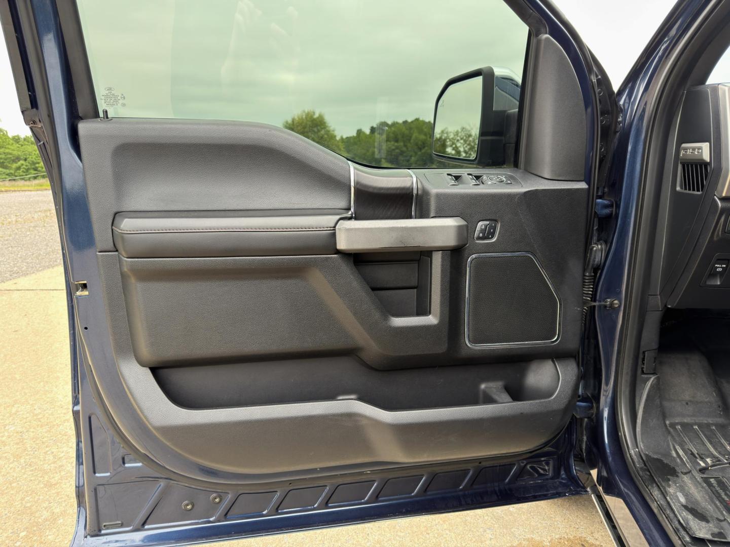 2018 NAVY /Black Ford F-150 Platinum SuperCrew 5.5-ft. Bed 4WD (1FTEW1EG1JF) with an 3.5L V6 TURBO engine, Automatic transmission, located at 2990 Old Orchard Rd., Jackson, MO, 63755, 37.354214, -89.612106 - 2018 Ford F-150 Platinum 134xxx miles 4x4 3.5L V6 Automatic Leather Navigation Power/Heated/Cooled Seats Heated Rear Seats Heated Steering Wheel Backup Camera Sunroof Bluetooth Remote Start Cruise Power Windows/Locks/Mirrors We have financing available and we accept trades! Fill out - Photo#17