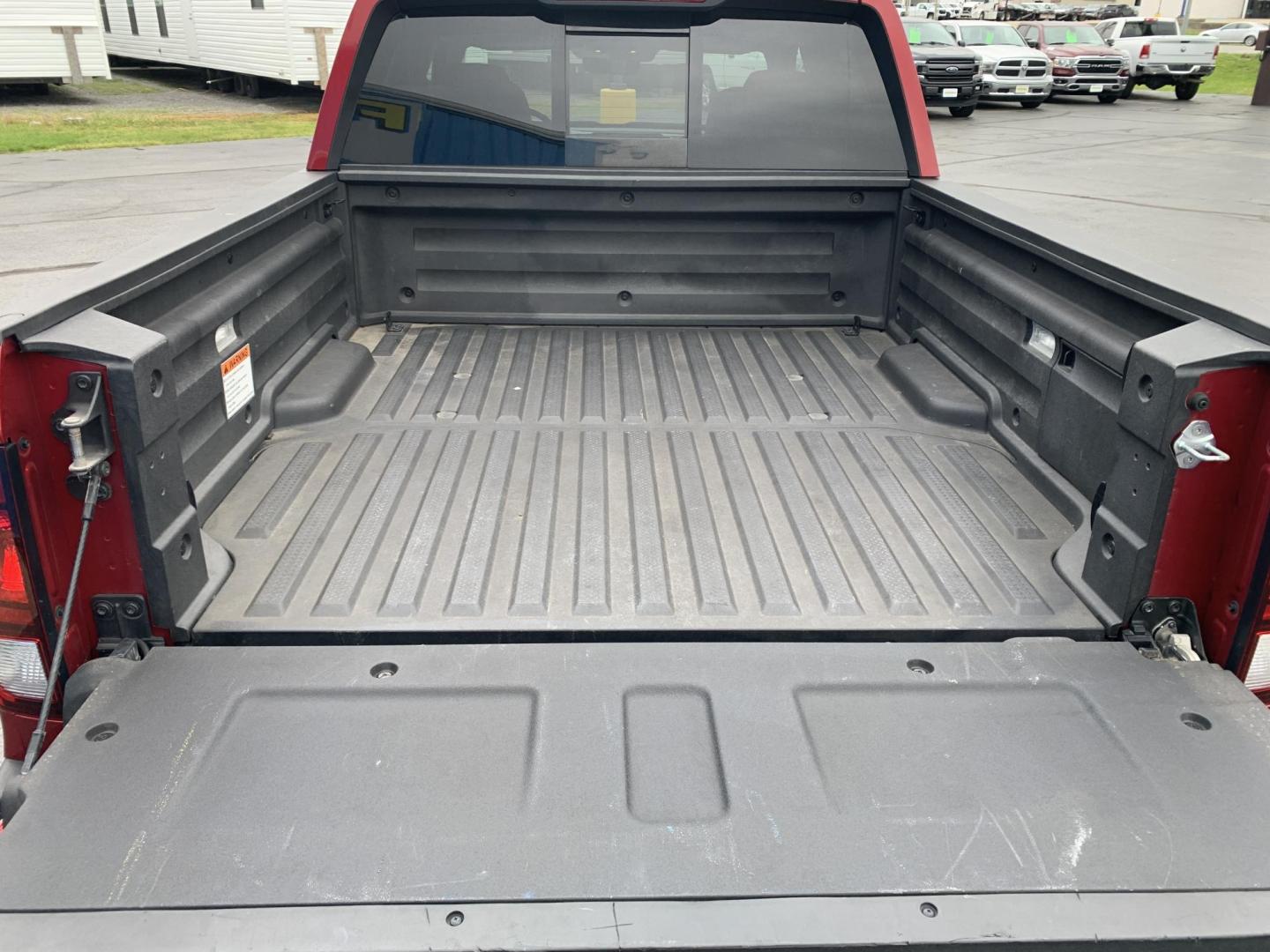 2022 RED /BLACK Honda Ridgeline RTL-E AWD (5FPYK3F71NB) with an 3.5L V6 SOHC 24V engine, Automatic transmission, located at 506 S. Kingshighway, Cape Girardeau, MO, 63703, (573) 235-5000, 37.294991, -89.553635 - 2022 Honda Ridgeline RTL-E AWD 69,xxx miles Adaptive Cruise Lane Departure Warning All Wheel Drive Power Seats Heated Seats Leather Seats Sunroof We have financing available and we accept trades! Fill out a credit application on our website or come by today! If you have any questions, gi - Photo#7