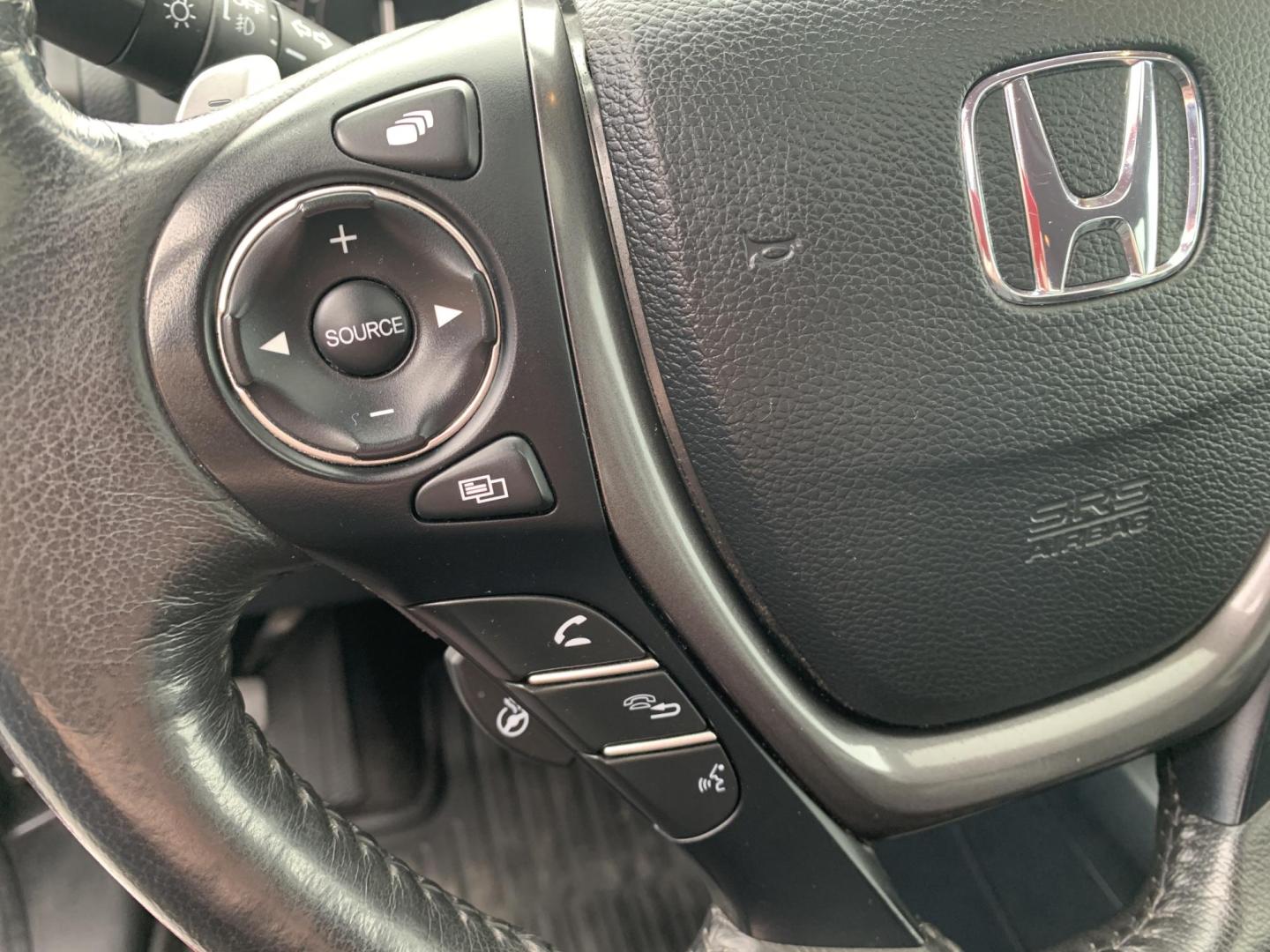 2022 RED /BLACK Honda Ridgeline RTL-E AWD (5FPYK3F71NB) with an 3.5L V6 SOHC 24V engine, Automatic transmission, located at 506 S. Kingshighway, Cape Girardeau, MO, 63703, (573) 235-5000, 37.294991, -89.553635 - 2022 Honda Ridgeline RTL-E AWD 69,xxx miles Adaptive Cruise Lane Departure Warning All Wheel Drive Power Seats Heated Seats Leather Seats Sunroof We have financing available and we accept trades! Fill out a credit application on our website or come by today! If you have any questions, gi - Photo#21