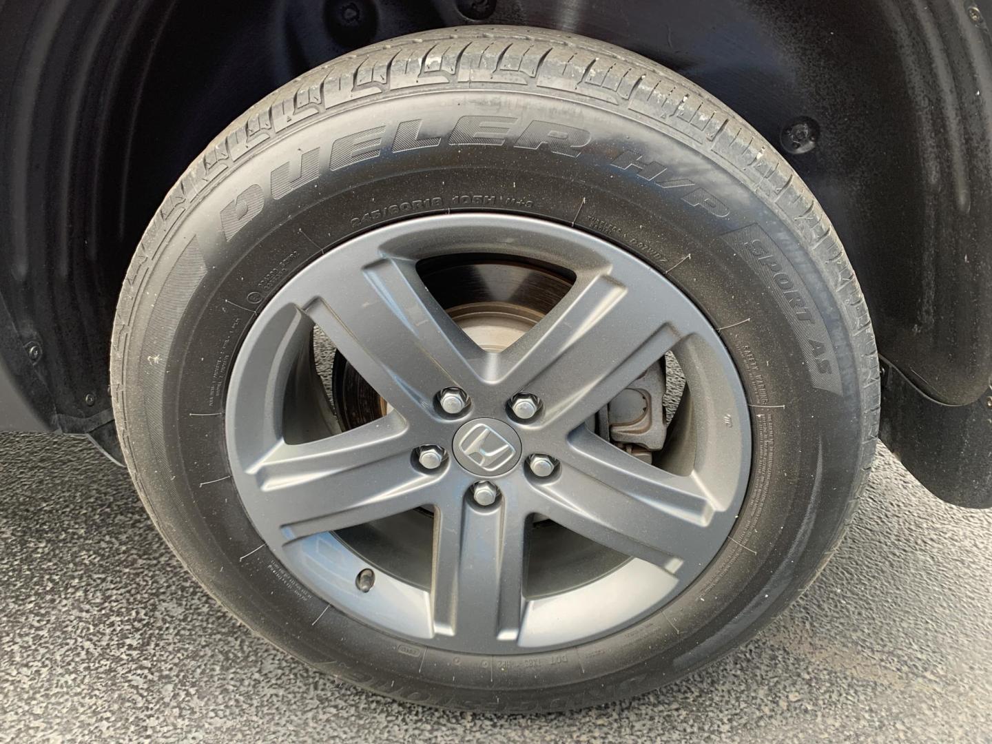 2022 RED /BLACK Honda Ridgeline RTL-E AWD (5FPYK3F71NB) with an 3.5L V6 SOHC 24V engine, Automatic transmission, located at 506 S. Kingshighway, Cape Girardeau, MO, 63703, (573) 235-5000, 37.294991, -89.553635 - 2022 Honda Ridgeline RTL-E AWD 69,xxx miles Adaptive Cruise Lane Departure Warning All Wheel Drive Power Seats Heated Seats Leather Seats Sunroof We have financing available and we accept trades! Fill out a credit application on our website or come by today! If you have any questions, gi - Photo#31