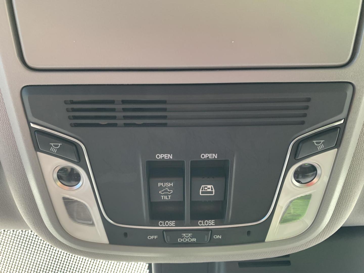 2022 RED /BLACK Honda Ridgeline RTL-E AWD (5FPYK3F71NB) with an 3.5L V6 SOHC 24V engine, Automatic transmission, located at 506 S. Kingshighway, Cape Girardeau, MO, 63703, (573) 235-5000, 37.294991, -89.553635 - 2022 Honda Ridgeline RTL-E AWD 69,xxx miles Adaptive Cruise Lane Departure Warning All Wheel Drive Power Seats Heated Seats Leather Seats Sunroof We have financing available and we accept trades! Fill out a credit application on our website or come by today! If you have any questions, gi - Photo#29