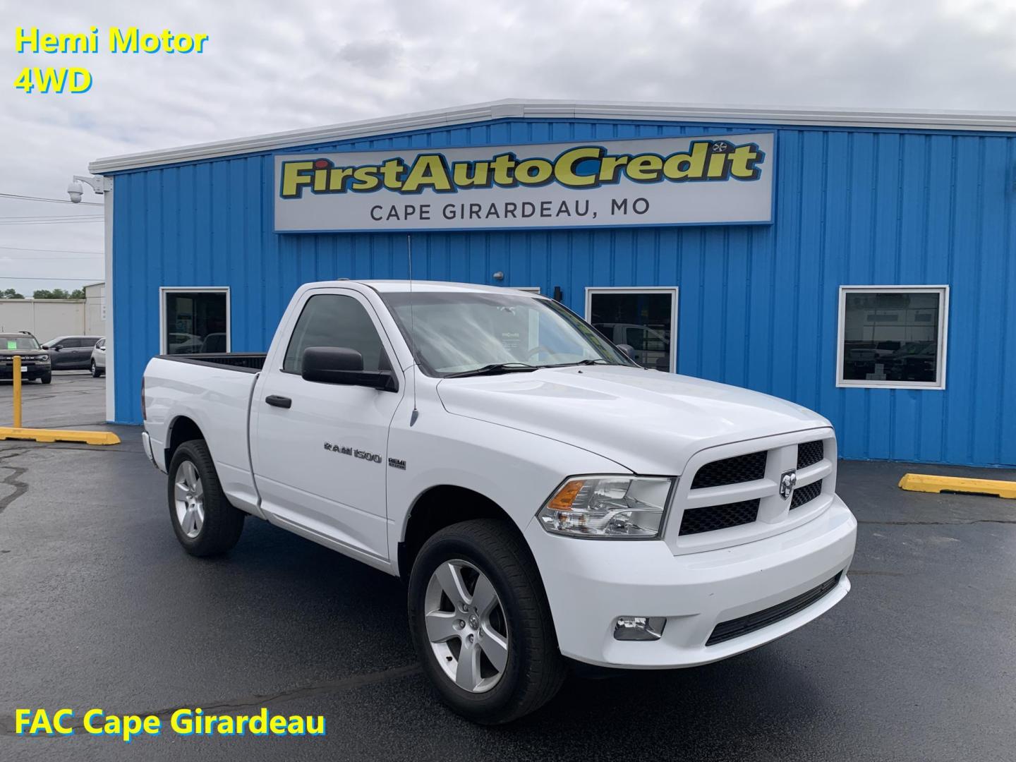 2012 WHITE /BLACK Dodge Ram 1500 ST SWB 4WD (3C6JD7AT3CG) with an 5.7L V8 OHV 16V engine, Automatic transmission, located at 506 S. Kingshighway, Cape Girardeau, MO, 63703, (573) 235-5000, 37.294991, -89.553635 - 2012 Dodge Ram 1500 ST SWB 4WD 140,xxx miles Hemi Motor 4WD Cruise Bluetooth Power Windows/Locks/Mirrors We have financing available and we accept trades! Fill out a credit application on our website or come by today! If you have any questions, give us a call at (573) 235-5000 or visit our - Photo#0