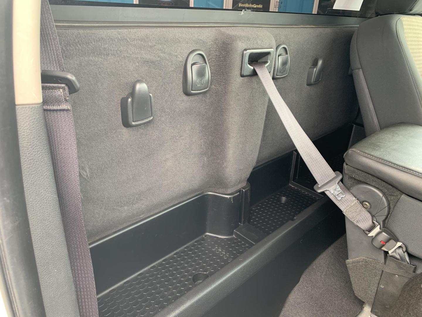 2012 WHITE /BLACK Dodge Ram 1500 ST SWB 4WD (3C6JD7AT3CG) with an 5.7L V8 OHV 16V engine, Automatic transmission, located at 506 S. Kingshighway, Cape Girardeau, MO, 63703, (573) 235-5000, 37.294991, -89.553635 - 2012 Dodge Ram 1500 ST SWB 4WD 140,xxx miles Hemi Motor 4WD Cruise Bluetooth Power Windows/Locks/Mirrors We have financing available and we accept trades! Fill out a credit application on our website or come by today! If you have any questions, give us a call at (573) 235-5000 or visit our - Photo#12