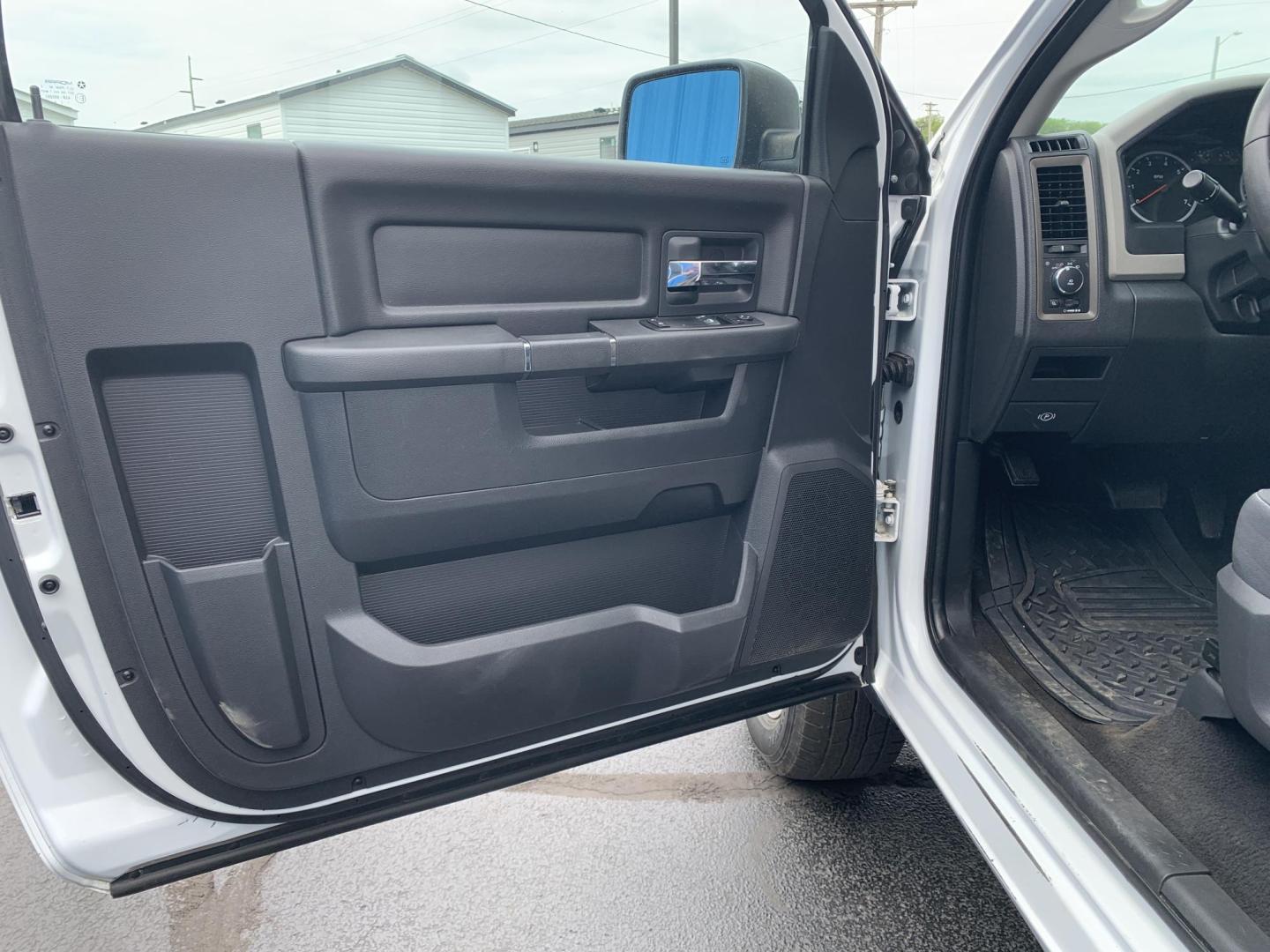 2012 WHITE /BLACK Dodge Ram 1500 ST SWB 4WD (3C6JD7AT3CG) with an 5.7L V8 OHV 16V engine, Automatic transmission, located at 506 S. Kingshighway, Cape Girardeau, MO, 63703, (573) 235-5000, 37.294991, -89.553635 - 2012 Dodge Ram 1500 ST SWB 4WD 140,xxx miles Hemi Motor 4WD Cruise Bluetooth Power Windows/Locks/Mirrors We have financing available and we accept trades! Fill out a credit application on our website or come by today! If you have any questions, give us a call at (573) 235-5000 or visit our - Photo#13