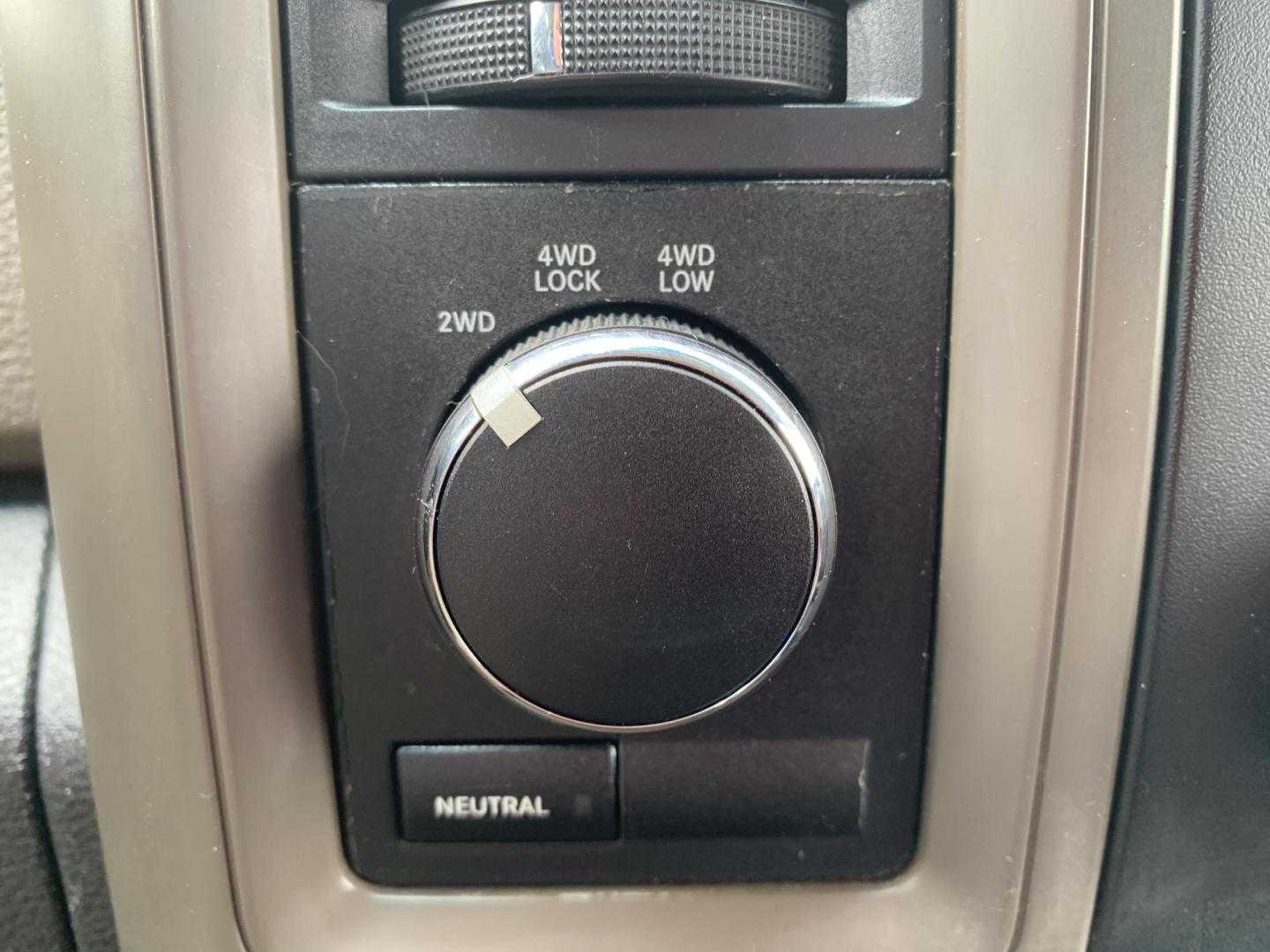 2012 WHITE /BLACK Dodge Ram 1500 ST SWB 4WD (3C6JD7AT3CG) with an 5.7L V8 OHV 16V engine, Automatic transmission, located at 506 S. Kingshighway, Cape Girardeau, MO, 63703, (573) 235-5000, 37.294991, -89.553635 - 2012 Dodge Ram 1500 ST SWB 4WD 140,xxx miles Hemi Motor 4WD Cruise Bluetooth Power Windows/Locks/Mirrors We have financing available and we accept trades! Fill out a credit application on our website or come by today! If you have any questions, give us a call at (573) 235-5000 or visit our - Photo#20