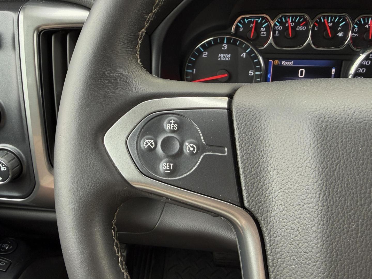 2014 WHITE /Gray Chevrolet Silverado 1500 1LT Crew Cab 4WD (3GCUKREC2EG) with an 5.3L V8 engine, Automatic transmission, located at 2990 Old Orchard Rd., Jackson, MO, 63755, 37.354214, -89.612106 - 2014 Chevrolet Silverado 1500 LT 1-Owner 60xxx miles 4x4 5.3L V8 Automatic Backup Camera Power Driver Seat Bluetooth Remote Start Cruise Power Windows/Locks/Mirrors We have financing available and we accept trades! Fill out a credit application on our website or come by today! If you ha - Photo#24