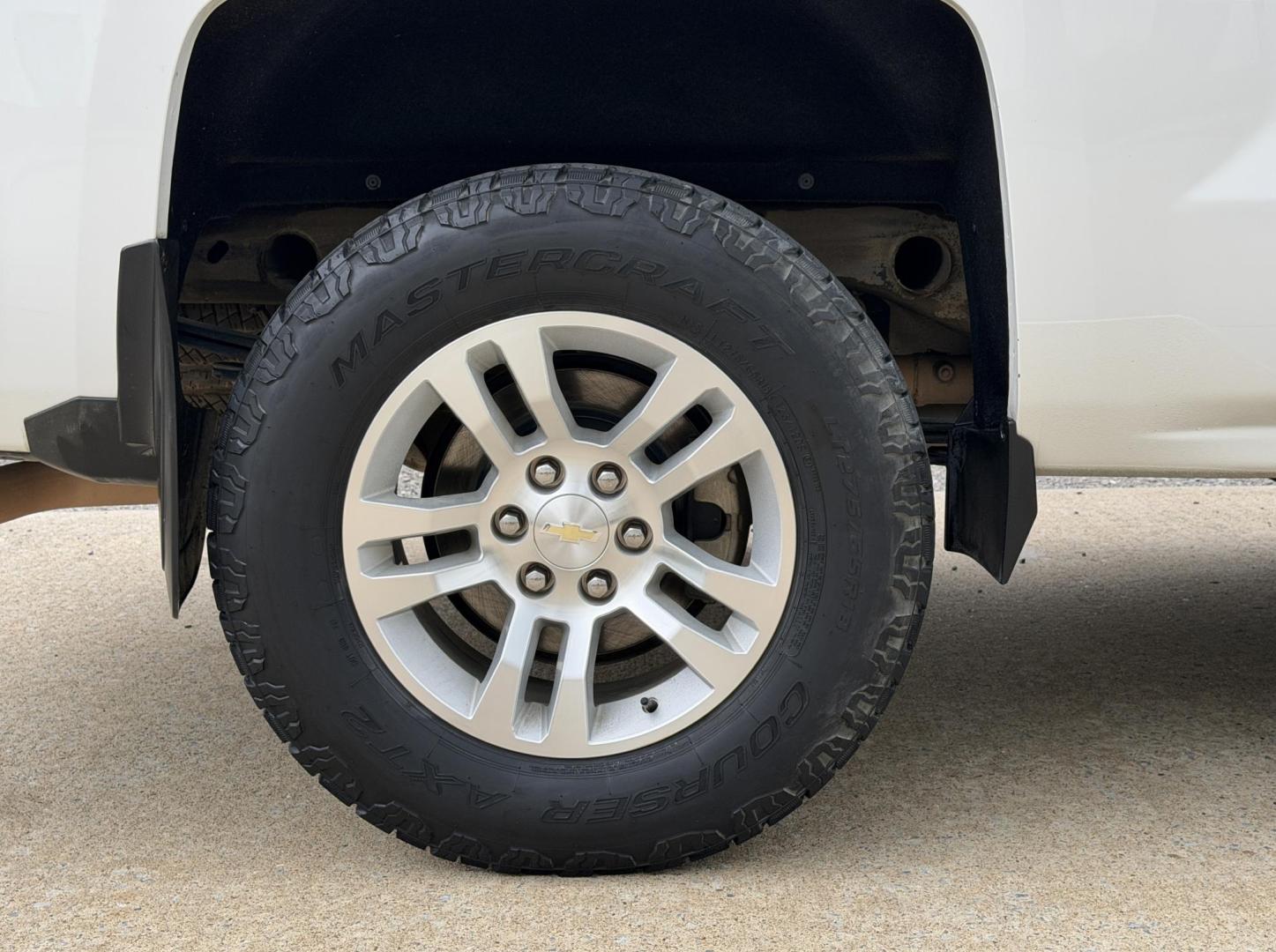 2014 WHITE /Gray Chevrolet Silverado 1500 1LT Crew Cab 4WD (3GCUKREC2EG) with an 5.3L V8 engine, Automatic transmission, located at 2990 Old Orchard Rd., Jackson, MO, 63755, 37.354214, -89.612106 - 2014 Chevrolet Silverado 1500 LT 1-Owner 60xxx miles 4x4 5.3L V8 Automatic Backup Camera Power Driver Seat Bluetooth Remote Start Cruise Power Windows/Locks/Mirrors We have financing available and we accept trades! Fill out a credit application on our website or come by today! If you ha - Photo#36