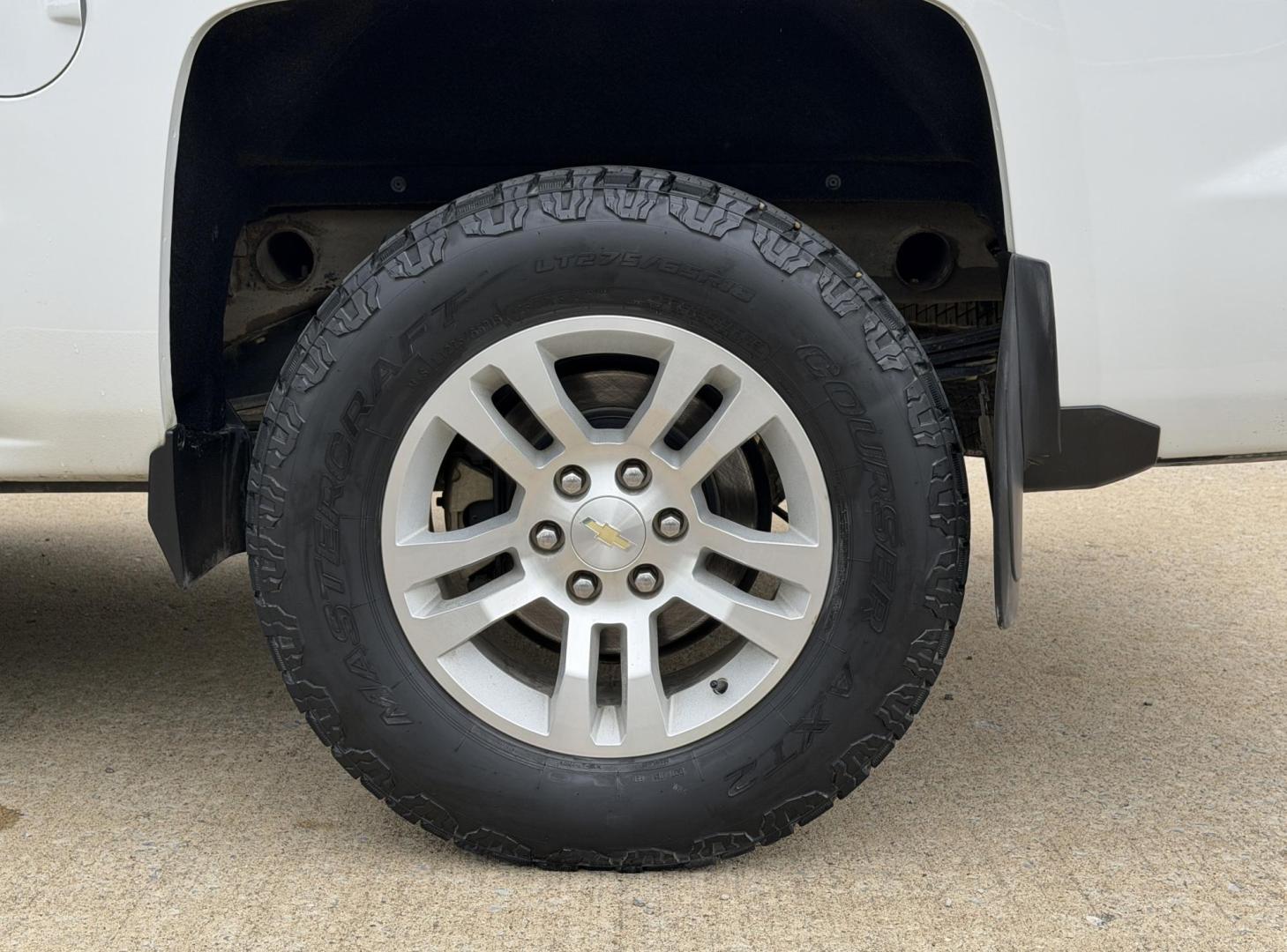 2014 WHITE /Gray Chevrolet Silverado 1500 1LT Crew Cab 4WD (3GCUKREC2EG) with an 5.3L V8 engine, Automatic transmission, located at 2990 Old Orchard Rd., Jackson, MO, 63755, 37.354214, -89.612106 - 2014 Chevrolet Silverado 1500 LT 1-Owner 60xxx miles 4x4 5.3L V8 Automatic Backup Camera Power Driver Seat Bluetooth Remote Start Cruise Power Windows/Locks/Mirrors We have financing available and we accept trades! Fill out a credit application on our website or come by today! If you ha - Photo#35