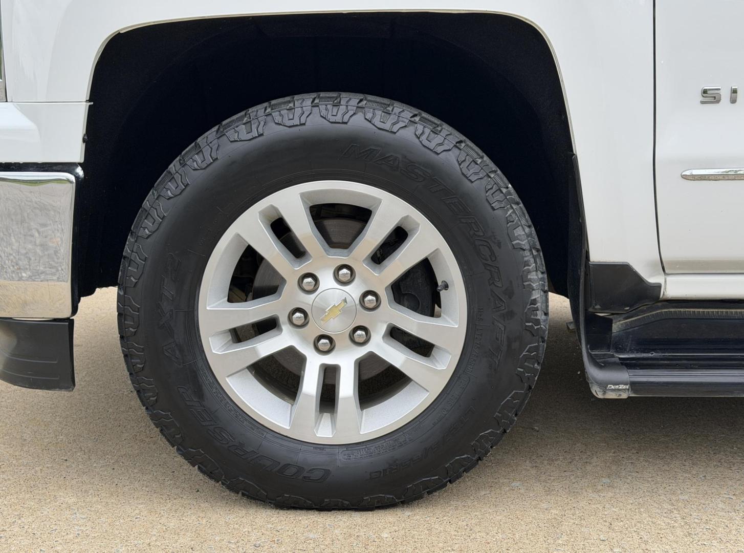 2014 WHITE /Gray Chevrolet Silverado 1500 1LT Crew Cab 4WD (3GCUKREC2EG) with an 5.3L V8 engine, Automatic transmission, located at 2990 Old Orchard Rd., Jackson, MO, 63755, 37.354214, -89.612106 - 2014 Chevrolet Silverado 1500 LT 1-Owner 60xxx miles 4x4 5.3L V8 Automatic Backup Camera Power Driver Seat Bluetooth Remote Start Cruise Power Windows/Locks/Mirrors We have financing available and we accept trades! Fill out a credit application on our website or come by today! If you ha - Photo#34