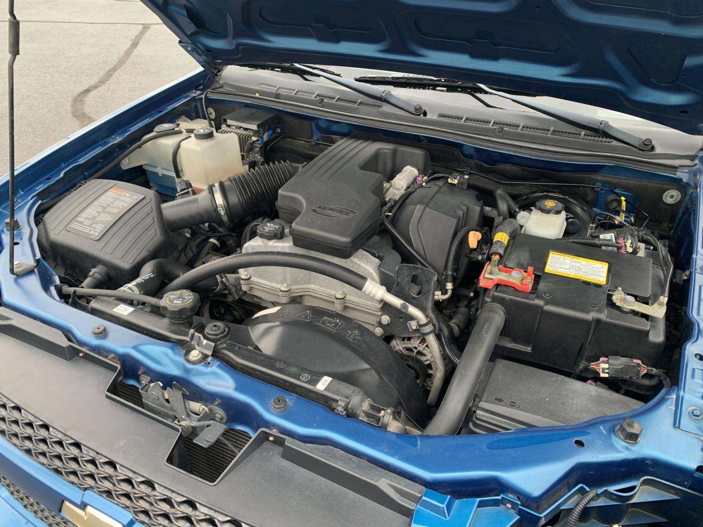 2011 BLUE /BLACK Chevrolet Colorado 1LT 4WD (1GCGTCF98B8) with an 2.9L L4 DOHC 16V engine, Automatic transmission, located at 506 S. Kingshighway, Cape Girardeau, MO, 63703, (573) 235-5000, 37.294991, -89.553635 - 2011 Chevrolet Colorado 1LT 4WD 68,xxx miles Low Miles! 4WD Cruise Bed Cover Power Windows/Locks/Mirrors We have financing available and we accept trades! Fill out a credit application on our website or come by today! If you have any questions, give us a call at (573) 235-5000 or visit our - Photo#2