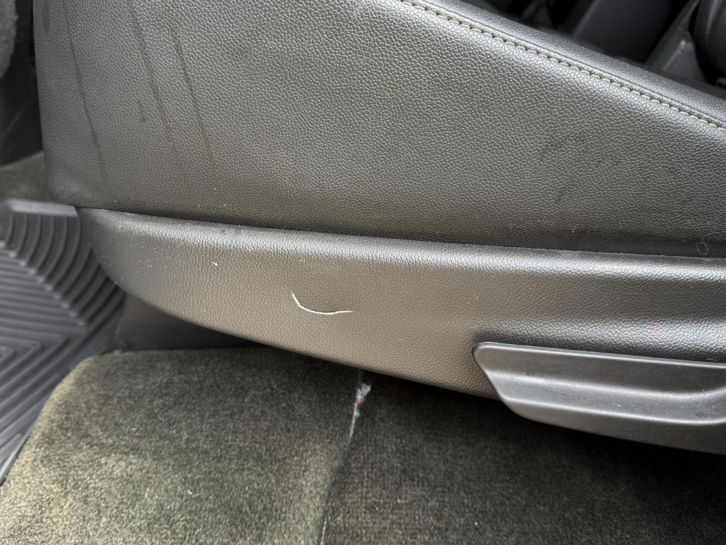 2017 WHITE /Black Chevrolet Tahoe Premier 4WD (1GNSKCKC6HR) with an 5.3L V8 engine, Automatic transmission, located at 2990 Old Orchard Rd., Jackson, MO, 63755, 37.354214, -89.612106 - 2017 Chevrolet Tahoe 1500 Premier 124xxx miles 4 Wheel Drive 5.3L V8 Automatic Leather 3rd Row Rear Entertainment Navigation Power/Heated/Cooled Seats Heated Rear Seats Heated Steering Wheel Backup Camera Sunroof Bluetooth Heads Up Display Power Running Boards Remote Start Cruise - Photo#60