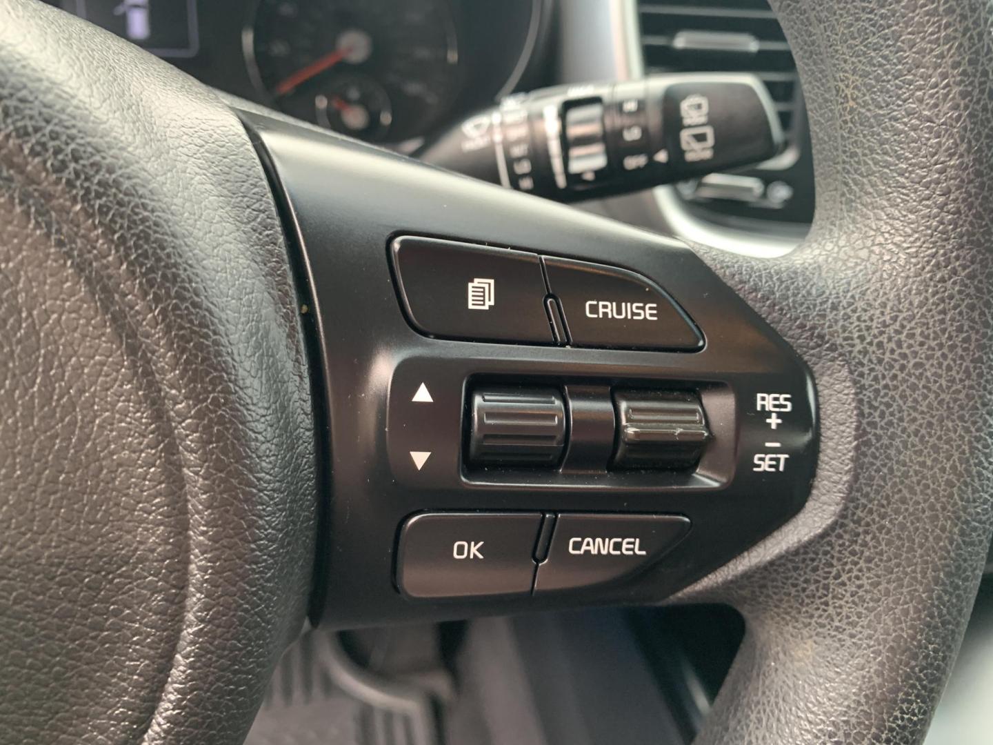 2017 GRAY /GRAY Kia Sorento L (5XYPG4A39HG) with an 2.4L L4 DOHC 16V engine, Automatic transmission, located at 506 S. Kingshighway, Cape Girardeau, MO, 63703, (573) 235-5000, 37.294991, -89.553635 - 2017 Kia Sorento L 113,xxx miles Bluetooth Cruise Cloth Seats Backup Camera Power Windows/Locks/Mirrors We have financing available and we accept trades! Fill out a credit application on our website or come by today! If you have any questions, give us a call at (573) 235-5000 or visit our - Photo#23