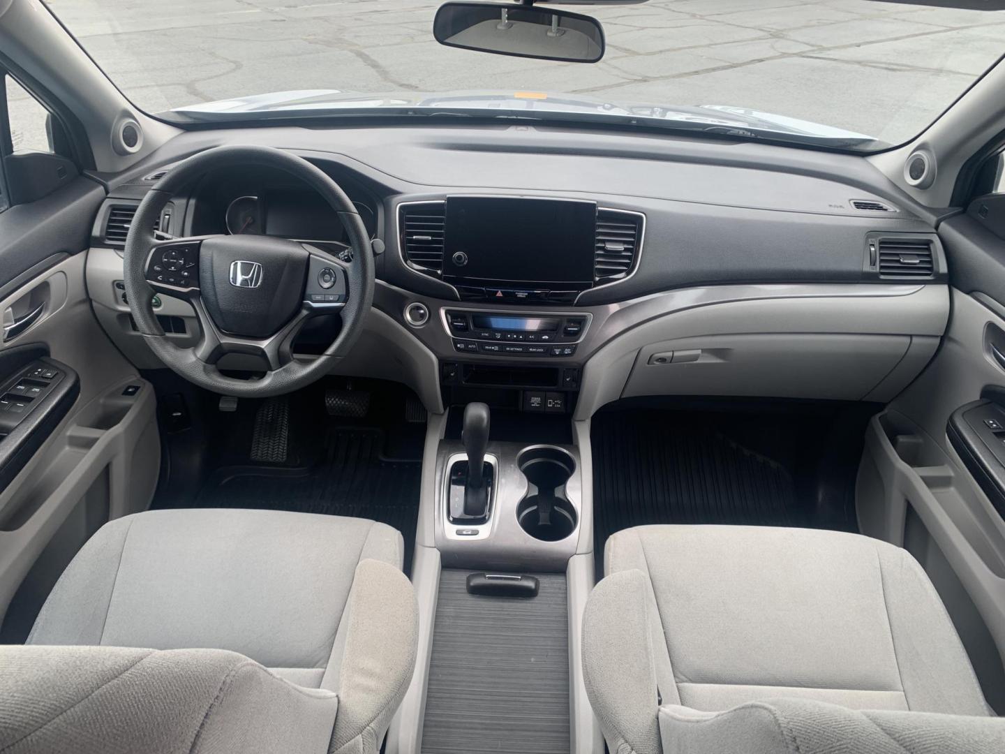 2019 SILVER /GRAY Honda Pilot EX 4WD (5FNYF6H32KB) with an 3.5L V6 SOHC 24V engine, Automatic transmission, located at 506 S. Kingshighway, Cape Girardeau, MO, 63703, (573) 235-5000, 37.294991, -89.553635 - 2019 Honda Pilot EX 4WD 104,xxx miles Adaptive Cruise Lane Warning Apple CarPlay Heated Seats Cloth Seats 3rd. Row Power Windows/Locks/Mirrors We have financing available and we accept trades! Fill out a credit application on our website or come by today! If you have any questions, give - Photo#13