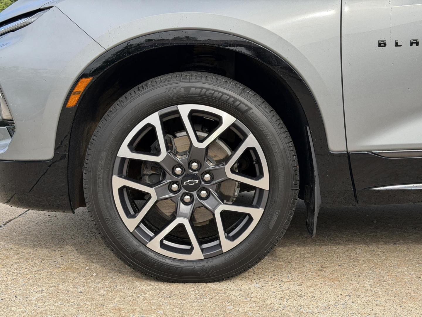 2023 GRAY /Blue Chevrolet Blazer RS (3GNKBERSXPS) with an 3.6L V6 engine, Automatic transmission, located at 2990 Old Orchard Rd., Jackson, MO, 63755, 37.354214, -89.612106 - 2023 Chevrolet Blazer RS 41xxx miles Front Wheel Drive 3.6L V6 Automatic Leather Navigation Backup Camera Power/Heated Seats Heated Steering Wheel Bluetooth Remote Start Cruise Power Windows/Locks/Mirrors We have financing available and we accept trades! Fill out a credit application o - Photo#39