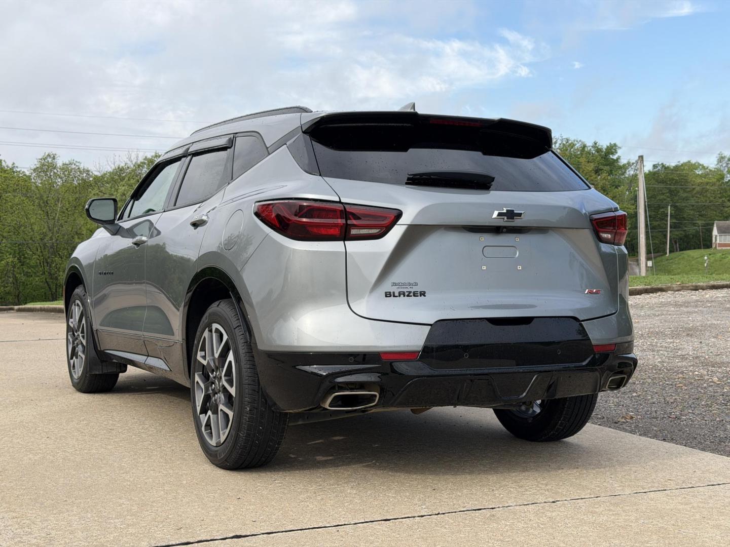 2023 GRAY /Blue Chevrolet Blazer RS (3GNKBERSXPS) with an 3.6L V6 engine, Automatic transmission, located at 2990 Old Orchard Rd., Jackson, MO, 63755, 37.354214, -89.612106 - 2023 Chevrolet Blazer RS 41xxx miles Front Wheel Drive 3.6L V6 Automatic Leather Navigation Backup Camera Power/Heated Seats Heated Steering Wheel Bluetooth Remote Start Cruise Power Windows/Locks/Mirrors We have financing available and we accept trades! Fill out a credit application o - Photo#11