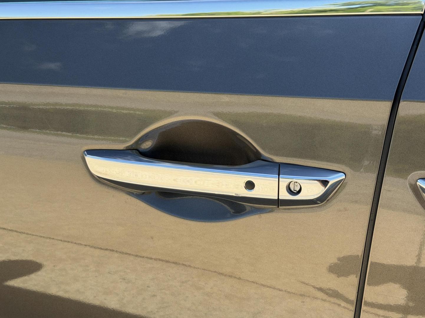 2020 BROWN /Brown Honda Odyssey Elite (5FNRL6H93LB) with an 3.5L V6 engine, Automatic transmission, located at 2990 Old Orchard Rd., Jackson, MO, 63755, 37.354214, -89.612106 - 2020 Honda Odyssey Elite 1-Owner 122xxx miles Front Wheel Drive 3.5L V6 Automatic Leather 3rd Row Rear Entertainment Navigation Power/Heated/Cooled Seats Heated Steering Wheel Backup Camera Sunroof Bluetooth Remote Start Cruise Power Windows/Locks/Mirrors We have financing availabl - Photo#41