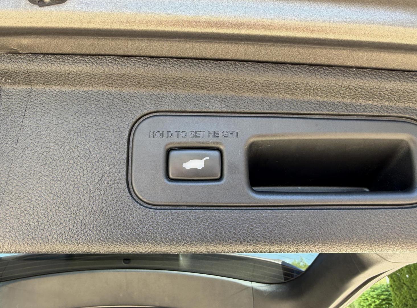 2020 BROWN /Brown Honda Odyssey Elite (5FNRL6H93LB) with an 3.5L V6 engine, Automatic transmission, located at 2990 Old Orchard Rd., Jackson, MO, 63755, 37.354214, -89.612106 - 2020 Honda Odyssey Elite 1-Owner 122xxx miles Front Wheel Drive 3.5L V6 Automatic Leather 3rd Row Rear Entertainment Navigation Power/Heated/Cooled Seats Heated Steering Wheel Backup Camera Sunroof Bluetooth Remote Start Cruise Power Windows/Locks/Mirrors We have financing availabl - Photo#24