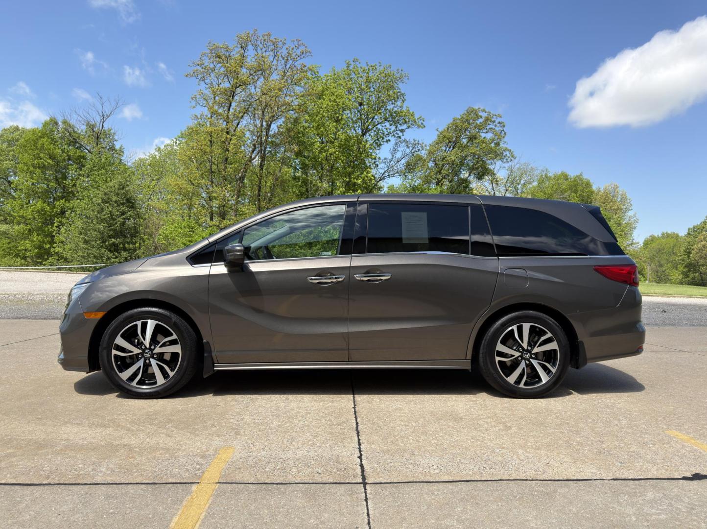 2020 BROWN /Brown Honda Odyssey Elite (5FNRL6H93LB) with an 3.5L V6 engine, Automatic transmission, located at 2990 Old Orchard Rd., Jackson, MO, 63755, 37.354214, -89.612106 - 2020 Honda Odyssey Elite 1-Owner 122xxx miles Front Wheel Drive 3.5L V6 Automatic Leather 3rd Row Rear Entertainment Navigation Power/Heated/Cooled Seats Heated Steering Wheel Backup Camera Sunroof Bluetooth Remote Start Cruise Power Windows/Locks/Mirrors We have financing availabl - Photo#10