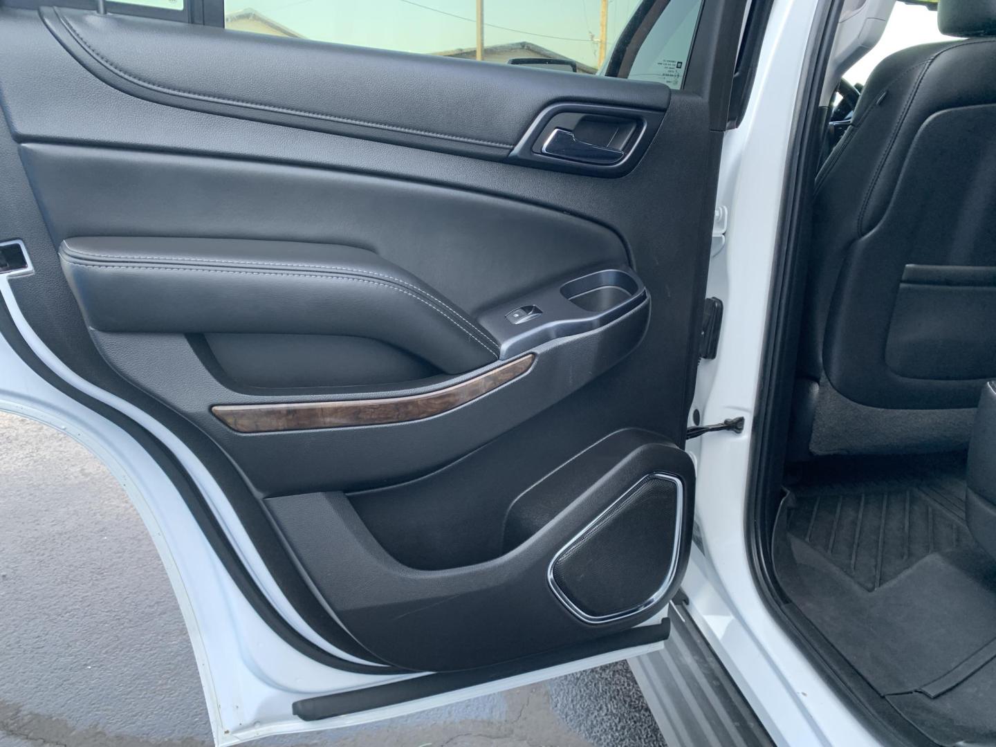 2015 WHITE /BLACK Chevrolet Tahoe LT 4WD (1GNSKBKC9FR) with an 5.3L V8 OHV 16V engine, Automatic transmission, located at 506 S. Kingshighway, Cape Girardeau, MO, 63703, (573) 235-5000, 37.294991, -89.553635 - 2015 Chevrolet Tahoe LT 4WD 129,xxx Miles 3rd. Row Leather Seats Heated Seats Power Lift gate Adaptive Cruise Bluetooth Bose Stereo Power Windows/Locks/Mirrors Remote Start 4 Wheel Drive We have financing available and we accept trades! Fill out a credit application on our website or com - Photo#17