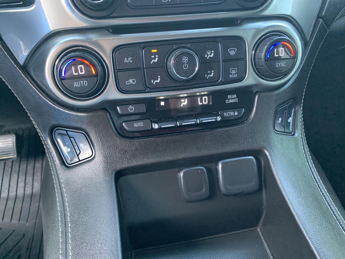 2015 WHITE /BLACK Chevrolet Tahoe LT 4WD (1GNSKBKC9FR) with an 5.3L V8 OHV 16V engine, Automatic transmission, located at 506 S. Kingshighway, Cape Girardeau, MO, 63703, (573) 235-5000, 37.294991, -89.553635 - 2015 Chevrolet Tahoe LT 4WD 129,xxx Miles 3rd. Row Leather Seats Heated Seats Power Lift gate Adaptive Cruise Bluetooth Bose Stereo Power Windows/Locks/Mirrors Remote Start 4 Wheel Drive We have financing available and we accept trades! Fill out a credit application on our website or com - Photo#32