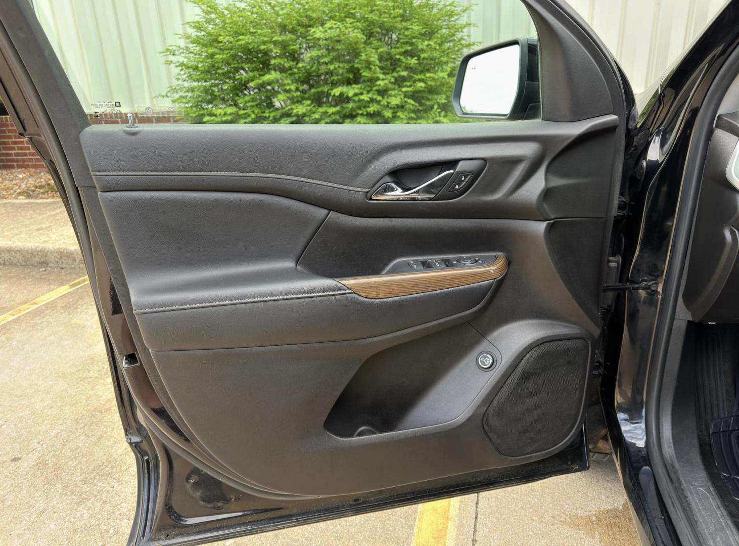 2021 BLACK /Black GMC Acadia SLE-1 FWD (1GKKNKLS1MZ) with an 3.6L V6 engine, Automatic transmission, located at 2990 Old Orchard Rd., Jackson, MO, 63755, 37.354214, -89.612106 - 2021 GMC Acadia SLE 1-Owner 150xxx miles Front Wheel Drive 3.6L V6 Automatic 3rd Row Backup Camera Power Driver Seat Heated Seats Bluetooth Remote Start Cruise Power Windows/Locks/Mirrors We have financing available and we accept trades! Fill out a credit application on our website or - Photo#13