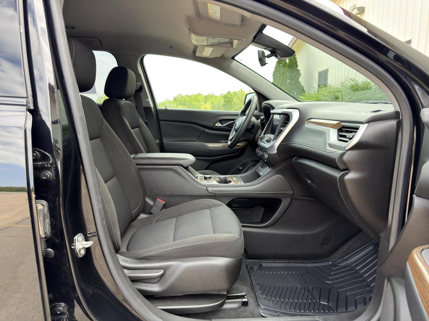 2021 BLACK /Black GMC Acadia SLE-1 FWD (1GKKNKLS1MZ) with an 3.6L V6 engine, Automatic transmission, located at 2990 Old Orchard Rd., Jackson, MO, 63755, 37.354214, -89.612106 - 2021 GMC Acadia SLE 1-Owner 150xxx miles Front Wheel Drive 3.6L V6 Automatic 3rd Row Backup Camera Power Driver Seat Heated Seats Bluetooth Remote Start Cruise Power Windows/Locks/Mirrors We have financing available and we accept trades! Fill out a credit application on our website or - Photo#16