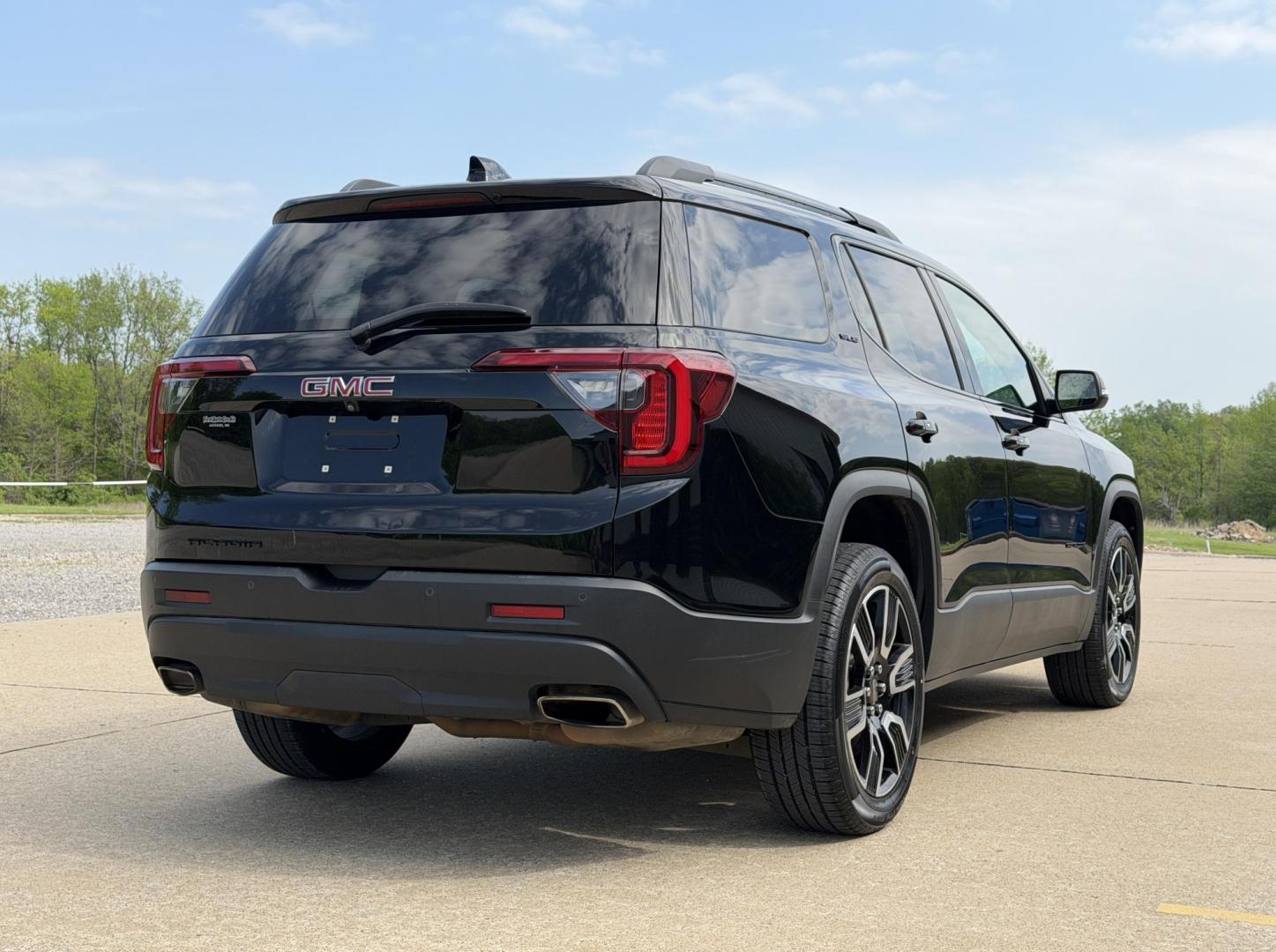 2021 BLACK /Black GMC Acadia SLE-1 FWD (1GKKNKLS1MZ) with an 3.6L V6 engine, Automatic transmission, located at 2990 Old Orchard Rd., Jackson, MO, 63755, 37.354214, -89.612106 - 2021 GMC Acadia SLE 1-Owner 150xxx miles Front Wheel Drive 3.6L V6 Automatic 3rd Row Backup Camera Power Driver Seat Heated Seats Bluetooth Remote Start Cruise Power Windows/Locks/Mirrors We have financing available and we accept trades! Fill out a credit application on our website or - Photo#9