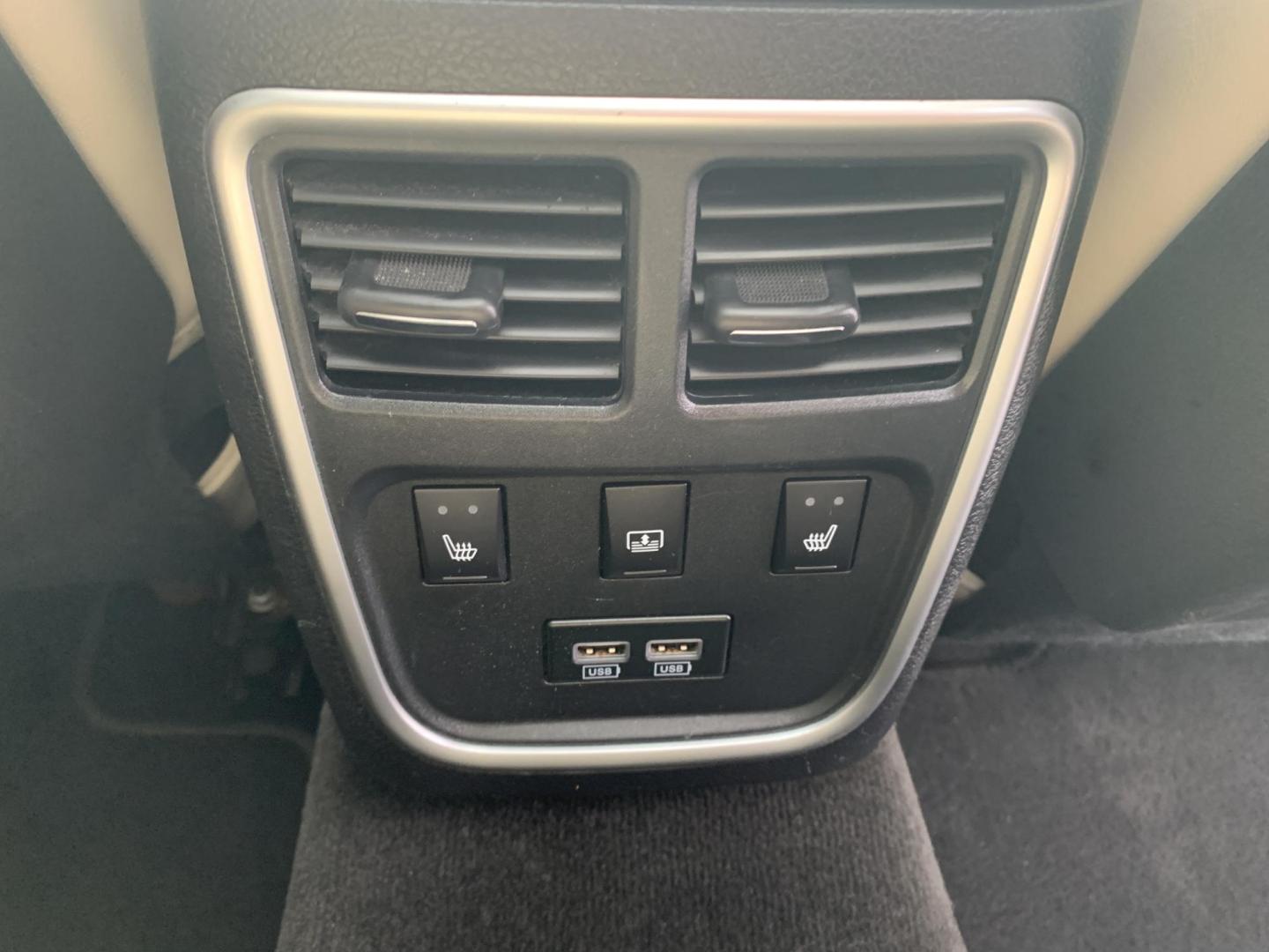 2016 BLUE /TAN Chrysler 300 C AWD (2C3CCAKGXGH) with an 3.6L V6 SOHC 24V engine, Automatic transmission, located at 506 S. Kingshighway, Cape Girardeau, MO, 63703, (573) 235-5000, 37.294991, -89.553635 - 2016 Chrysler 300 C AWD 178,xxx miles Heated Steering Wheel Heated Seats All Wheel Drive Power Seats Sunroof Bluetooth Cruise Power Windows/Locks/Mirrors Remote Start We have financing available and we accept trades! Fill out a credit application on our website or come by today! If you - Photo#14