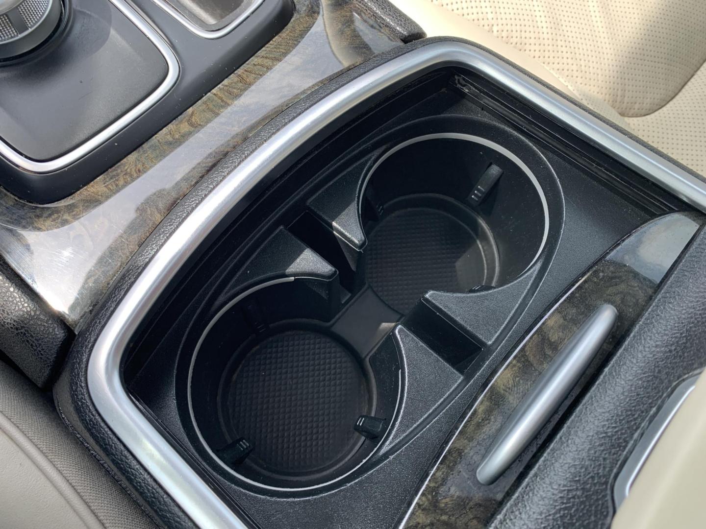 2016 BLUE /TAN Chrysler 300 C AWD (2C3CCAKGXGH) with an 3.6L V6 SOHC 24V engine, Automatic transmission, located at 506 S. Kingshighway, Cape Girardeau, MO, 63703, (573) 235-5000, 37.294991, -89.553635 - 2016 Chrysler 300 C AWD 178,xxx miles Heated Steering Wheel Heated Seats All Wheel Drive Power Seats Sunroof Bluetooth Cruise Power Windows/Locks/Mirrors Remote Start We have financing available and we accept trades! Fill out a credit application on our website or come by today! If you - Photo#32