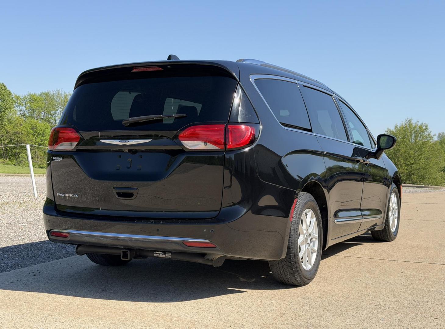 2020 BLACK /Black Chrysler Pacifica Touring-L (2C4RC1BG9LR) with an 3.6L V6 engine, Automatic transmission, located at 2990 Old Orchard Rd., Jackson, MO, 63755, 37.354214, -89.612106 - 2020 Chrysler Pacifica Touring-L 90xxx miles Front Wheel Drive 3.6L V6 Automatic Leather 3rd Row Stow 'N Go Backup Camera Power Driver Seat Heated Seats Heated Steering Wheel Bluetooth Remote Start Cruise Power Windows/Locks/Mirrors We have financing available and we accept trades! F - Photo#10