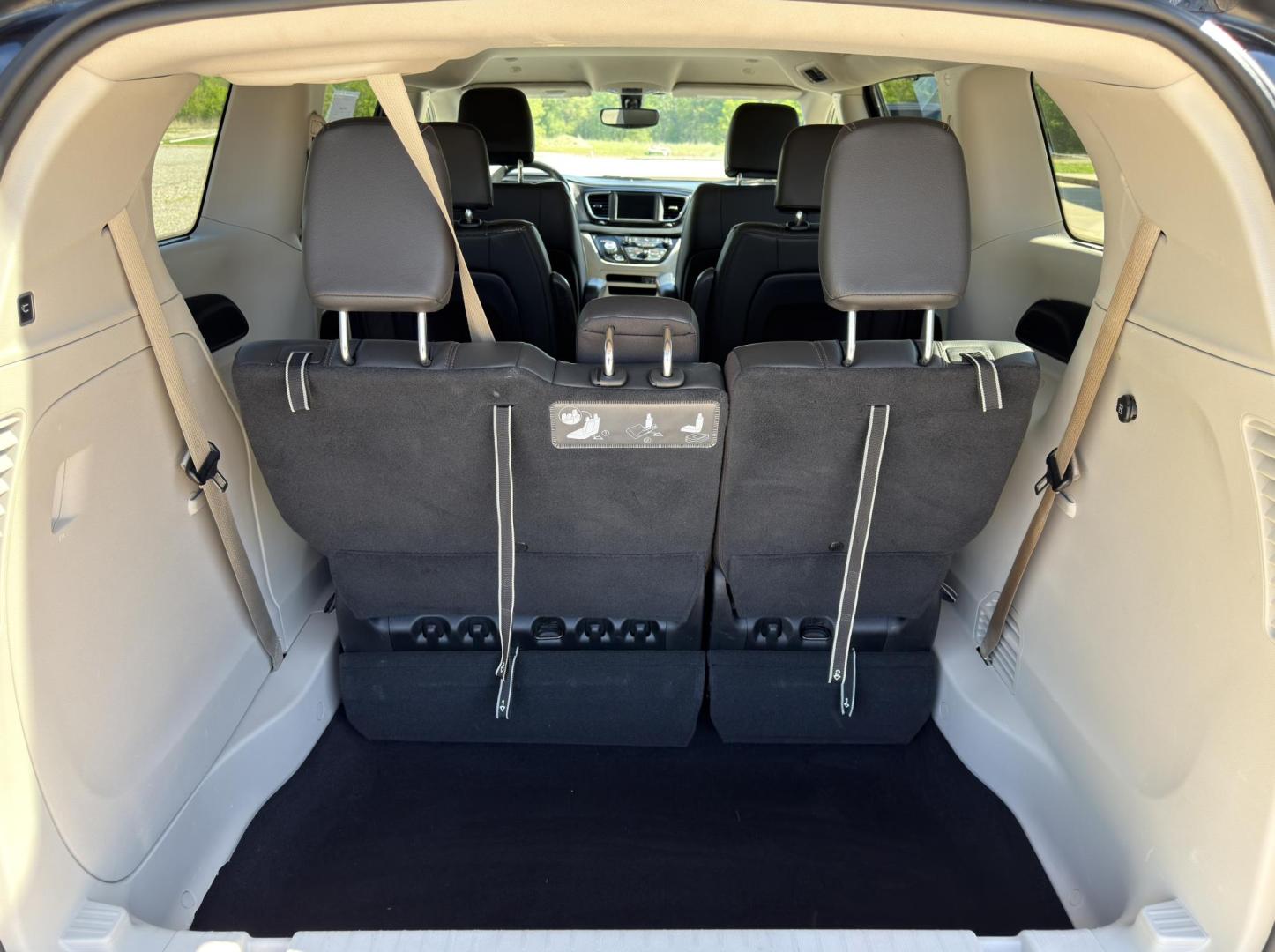 2020 BLACK /Black Chrysler Pacifica Touring-L (2C4RC1BG9LR) with an 3.6L V6 engine, Automatic transmission, located at 2990 Old Orchard Rd., Jackson, MO, 63755, 37.354214, -89.612106 - 2020 Chrysler Pacifica Touring-L 90xxx miles Front Wheel Drive 3.6L V6 Automatic Leather 3rd Row Stow 'N Go Backup Camera Power Driver Seat Heated Seats Heated Steering Wheel Bluetooth Remote Start Cruise Power Windows/Locks/Mirrors We have financing available and we accept trades! F - Photo#22