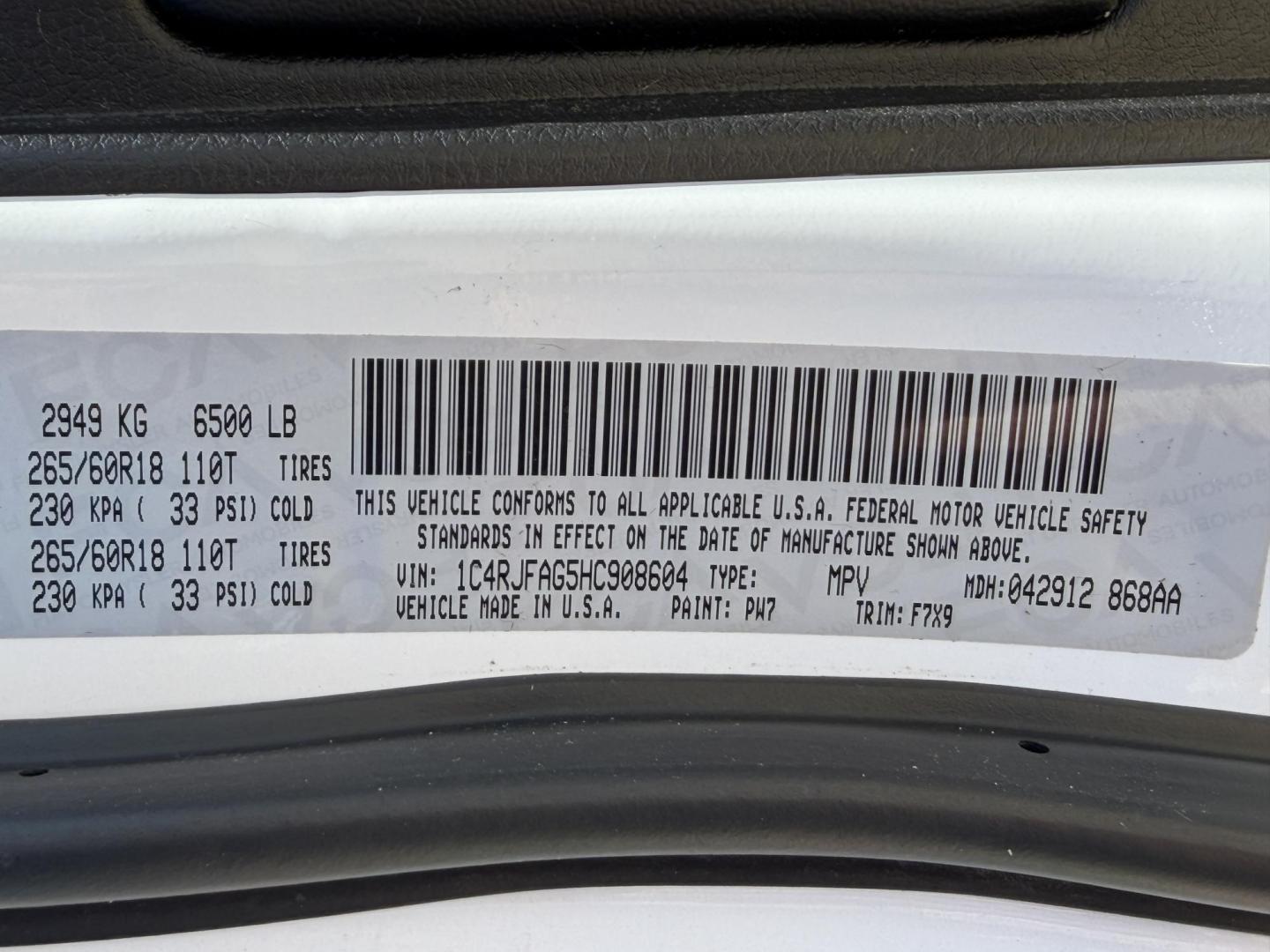 2017 WHITE /Black Jeep Grand Cherokee Laredo 4WD (1C4RJFAG5HC) with an 3.6L V6 engine, Automatic transmission, located at 2990 Old Orchard Rd., Jackson, MO, 63755, 37.354214, -89.612106 - 2017 Jeep Grand Cherokee Laredo 148xxx miles 4 Wheel Drive 3.6L V6 Automatic Navigation Backup Camera Power Driver Seat Heated Seats Heated Steering Wheel Bluetooth Remote Start Cruise Power Windows/Locks/Mirrors We have financing available and we accept trades! Fill out a credit appli - Photo#45