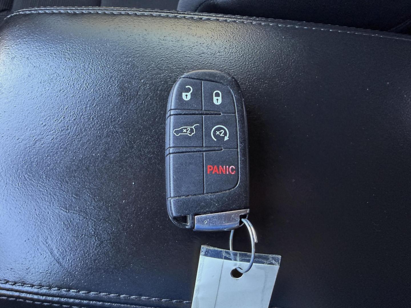 2017 WHITE /Black Jeep Grand Cherokee Laredo 4WD (1C4RJFAG5HC) with an 3.6L V6 engine, Automatic transmission, located at 2990 Old Orchard Rd., Jackson, MO, 63755, 37.354214, -89.612106 - 2017 Jeep Grand Cherokee Laredo 148xxx miles 4 Wheel Drive 3.6L V6 Automatic Navigation Backup Camera Power Driver Seat Heated Seats Heated Steering Wheel Bluetooth Remote Start Cruise Power Windows/Locks/Mirrors We have financing available and we accept trades! Fill out a credit appli - Photo#6