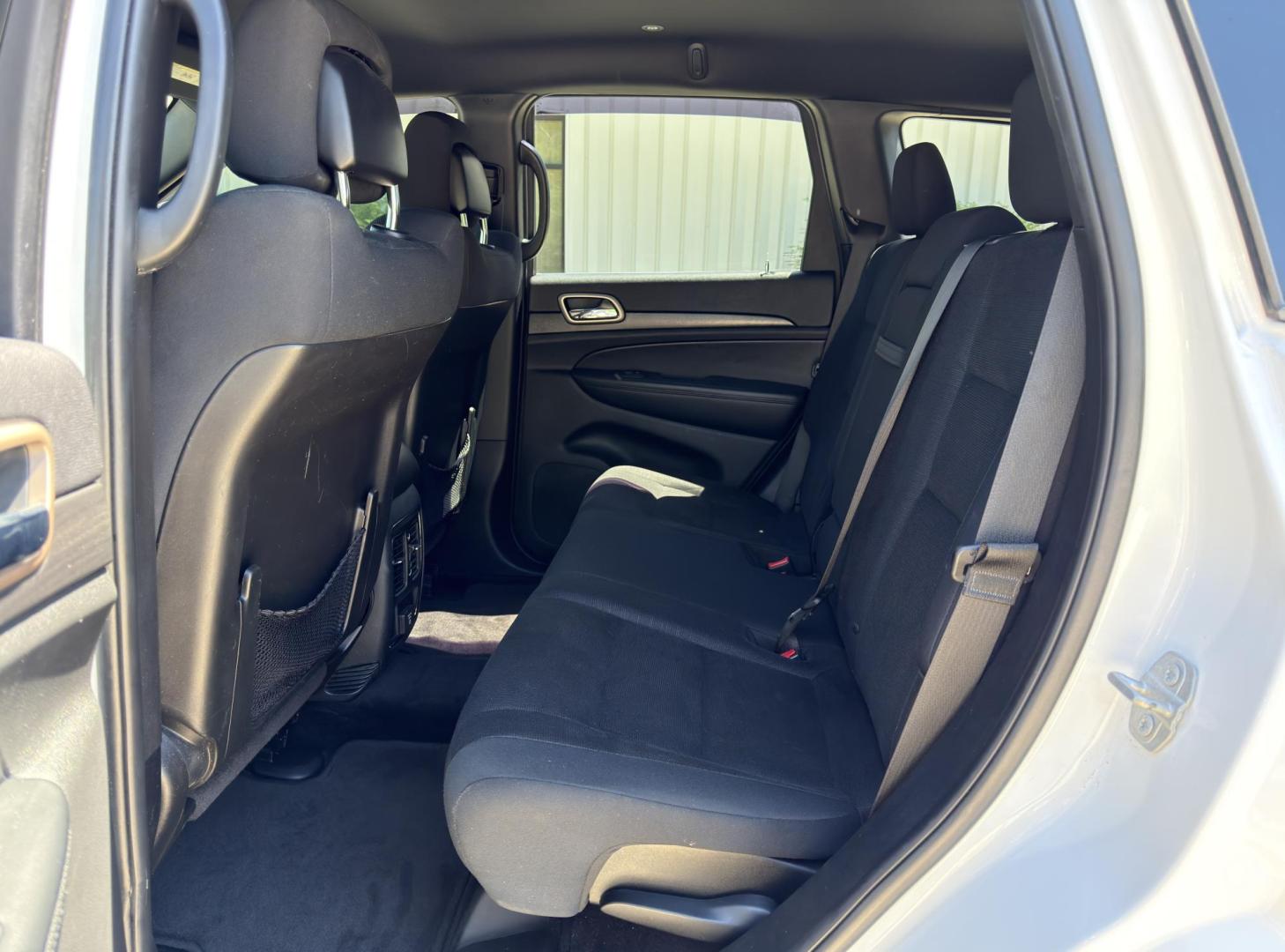 2017 WHITE /Black Jeep Grand Cherokee Laredo 4WD (1C4RJFAG5HC) with an 3.6L V6 engine, Automatic transmission, located at 2990 Old Orchard Rd., Jackson, MO, 63755, 37.354214, -89.612106 - 2017 Jeep Grand Cherokee Laredo 148xxx miles 4 Wheel Drive 3.6L V6 Automatic Navigation Backup Camera Power Driver Seat Heated Seats Heated Steering Wheel Bluetooth Remote Start Cruise Power Windows/Locks/Mirrors We have financing available and we accept trades! Fill out a credit appli - Photo#18