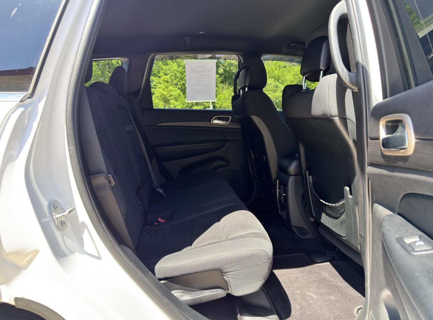 2017 WHITE /Black Jeep Grand Cherokee Laredo 4WD (1C4RJFAG5HC) with an 3.6L V6 engine, Automatic transmission, located at 2990 Old Orchard Rd., Jackson, MO, 63755, 37.354214, -89.612106 - 2017 Jeep Grand Cherokee Laredo 148xxx miles 4 Wheel Drive 3.6L V6 Automatic Navigation Backup Camera Power Driver Seat Heated Seats Heated Steering Wheel Bluetooth Remote Start Cruise Power Windows/Locks/Mirrors We have financing available and we accept trades! Fill out a credit appli - Photo#19