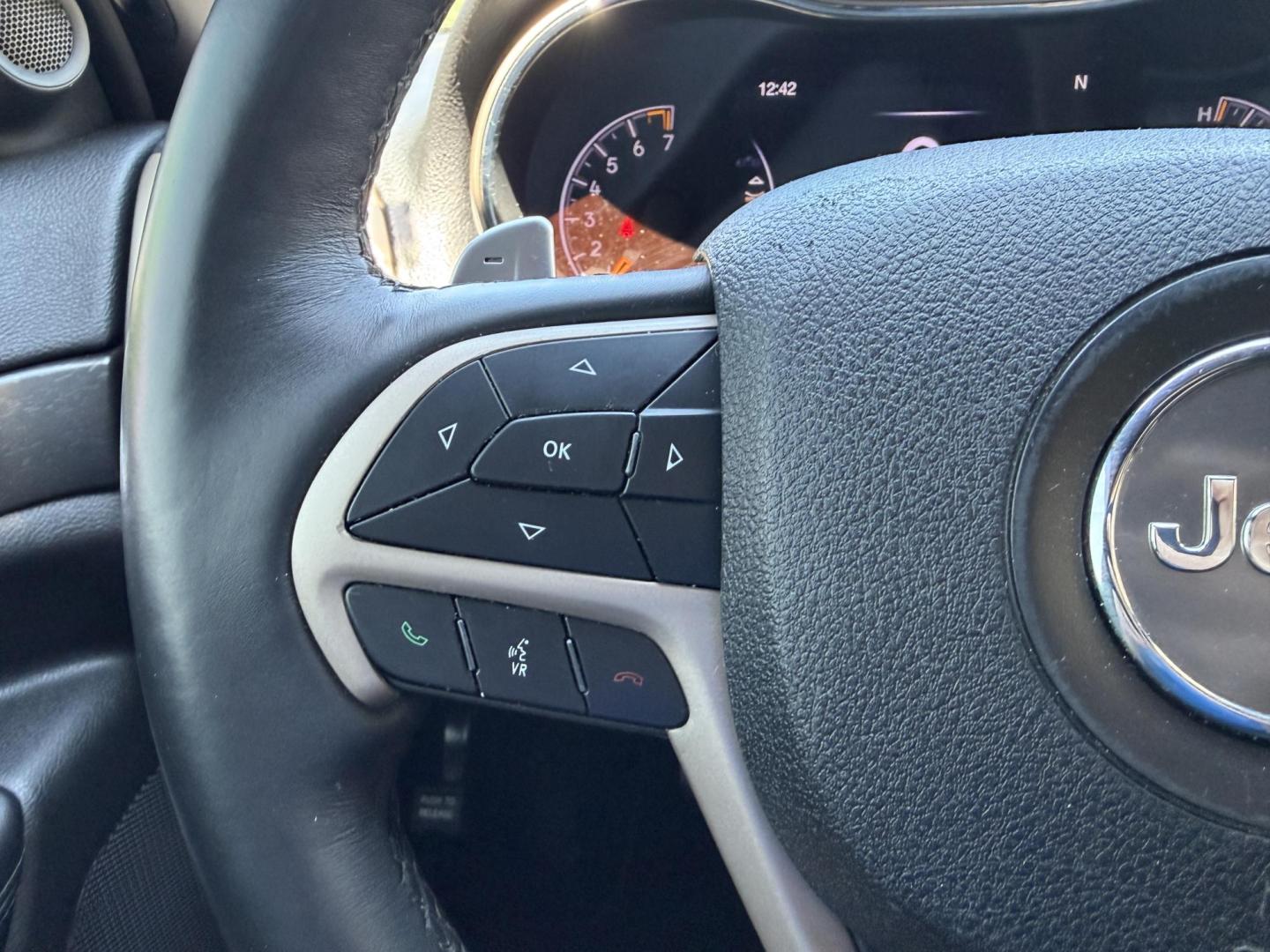 2017 WHITE /Black Jeep Grand Cherokee Laredo 4WD (1C4RJFAG5HC) with an 3.6L V6 engine, Automatic transmission, located at 2990 Old Orchard Rd., Jackson, MO, 63755, 37.354214, -89.612106 - 2017 Jeep Grand Cherokee Laredo 148xxx miles 4 Wheel Drive 3.6L V6 Automatic Navigation Backup Camera Power Driver Seat Heated Seats Heated Steering Wheel Bluetooth Remote Start Cruise Power Windows/Locks/Mirrors We have financing available and we accept trades! Fill out a credit appli - Photo#25