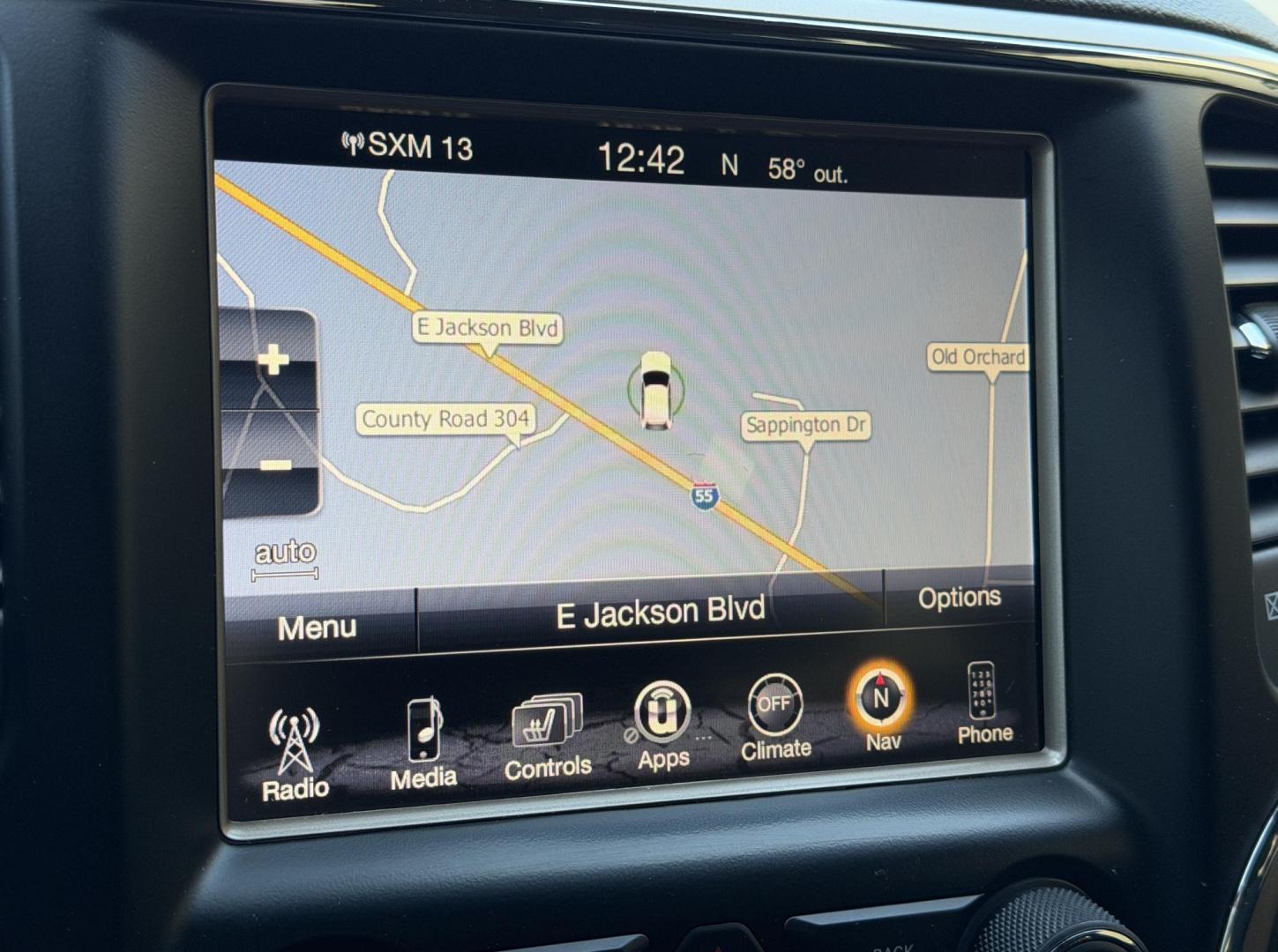 2017 WHITE /Black Jeep Grand Cherokee Laredo 4WD (1C4RJFAG5HC) with an 3.6L V6 engine, Automatic transmission, located at 2990 Old Orchard Rd., Jackson, MO, 63755, 37.354214, -89.612106 - 2017 Jeep Grand Cherokee Laredo 148xxx miles 4 Wheel Drive 3.6L V6 Automatic Navigation Backup Camera Power Driver Seat Heated Seats Heated Steering Wheel Bluetooth Remote Start Cruise Power Windows/Locks/Mirrors We have financing available and we accept trades! Fill out a credit appli - Photo#2