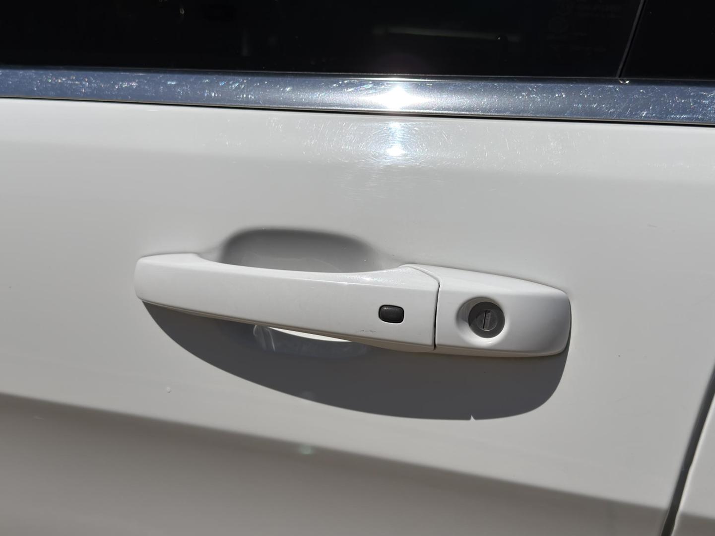 2017 WHITE /Black Jeep Grand Cherokee Laredo 4WD (1C4RJFAG5HC) with an 3.6L V6 engine, Automatic transmission, located at 2990 Old Orchard Rd., Jackson, MO, 63755, 37.354214, -89.612106 - 2017 Jeep Grand Cherokee Laredo 148xxx miles 4 Wheel Drive 3.6L V6 Automatic Navigation Backup Camera Power Driver Seat Heated Seats Heated Steering Wheel Bluetooth Remote Start Cruise Power Windows/Locks/Mirrors We have financing available and we accept trades! Fill out a credit appli - Photo#34