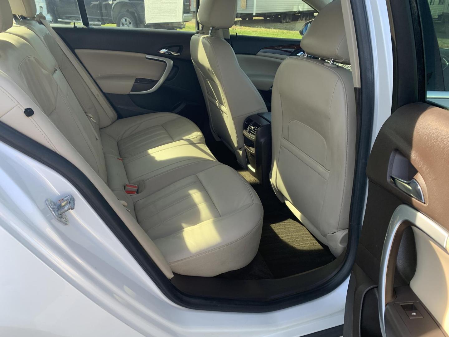 2016 WHITE /TAN Buick Regal Turbo FWD (2G4GK5EXXG9) with an 2.0L L4 DOHC 16V TURBO engine, Automatic transmission, located at 506 S. Kingshighway, Cape Girardeau, MO, 63703, (573) 235-5000, 37.294991, -89.553635 - 2016 Buick Regal Turbo FWD 100,xxx miles One Owner Heated Leather Seats Sunroof Cruise Bluetooth Remote Start Backup Camera Front wheel drive We have financing available and we accept trades! Fill out a credit application on our website or come by today! If you have any questions, give - Photo#13