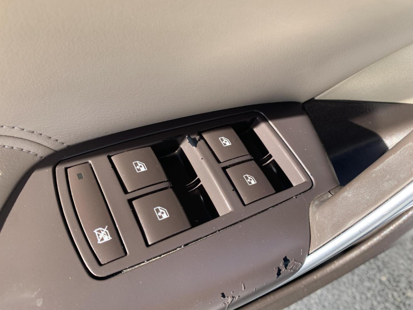 2016 WHITE /TAN Buick Regal Turbo FWD (2G4GK5EXXG9) with an 2.0L L4 DOHC 16V TURBO engine, Automatic transmission, located at 506 S. Kingshighway, Cape Girardeau, MO, 63703, (573) 235-5000, 37.294991, -89.553635 - 2016 Buick Regal Turbo FWD 100,xxx miles One Owner Heated Leather Seats Sunroof Cruise Bluetooth Remote Start Backup Camera Front wheel drive We have financing available and we accept trades! Fill out a credit application on our website or come by today! If you have any questions, give - Photo#19